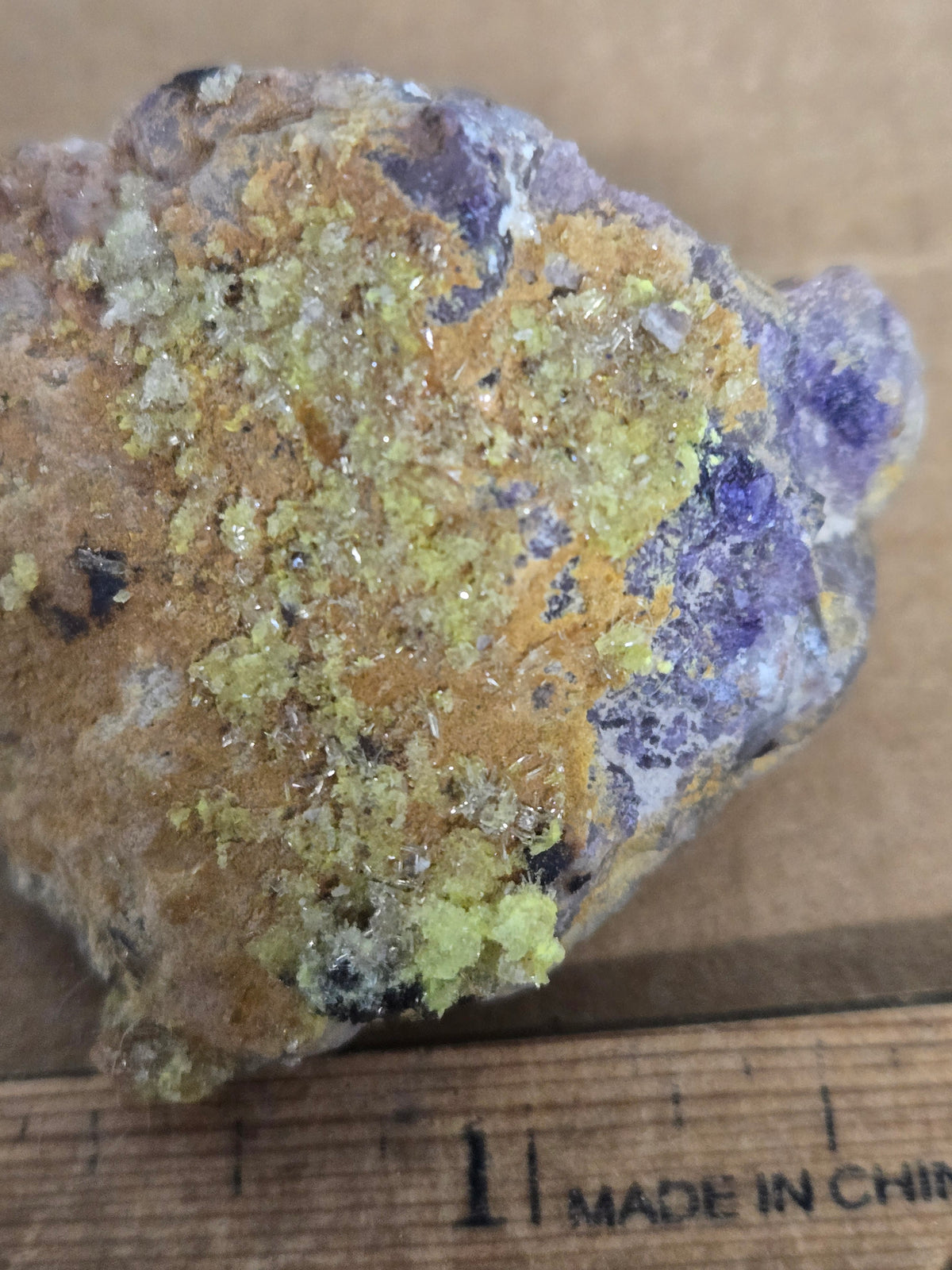 Carlhintzeite fluorite pyromorphite
