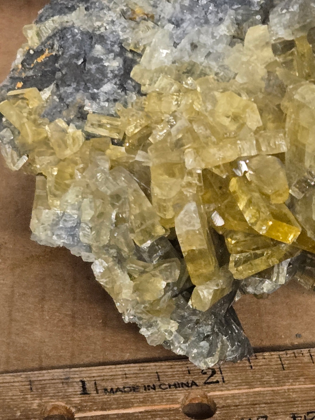 Barite crystals
