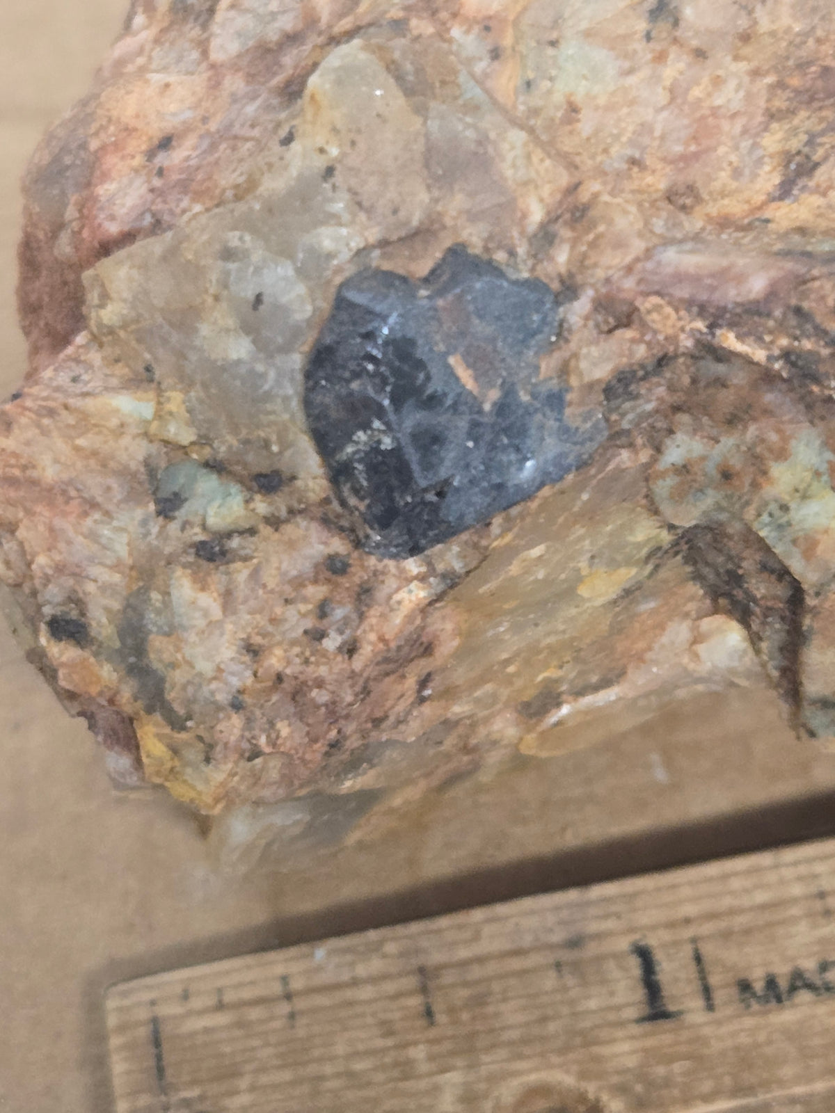 Columbite specimen