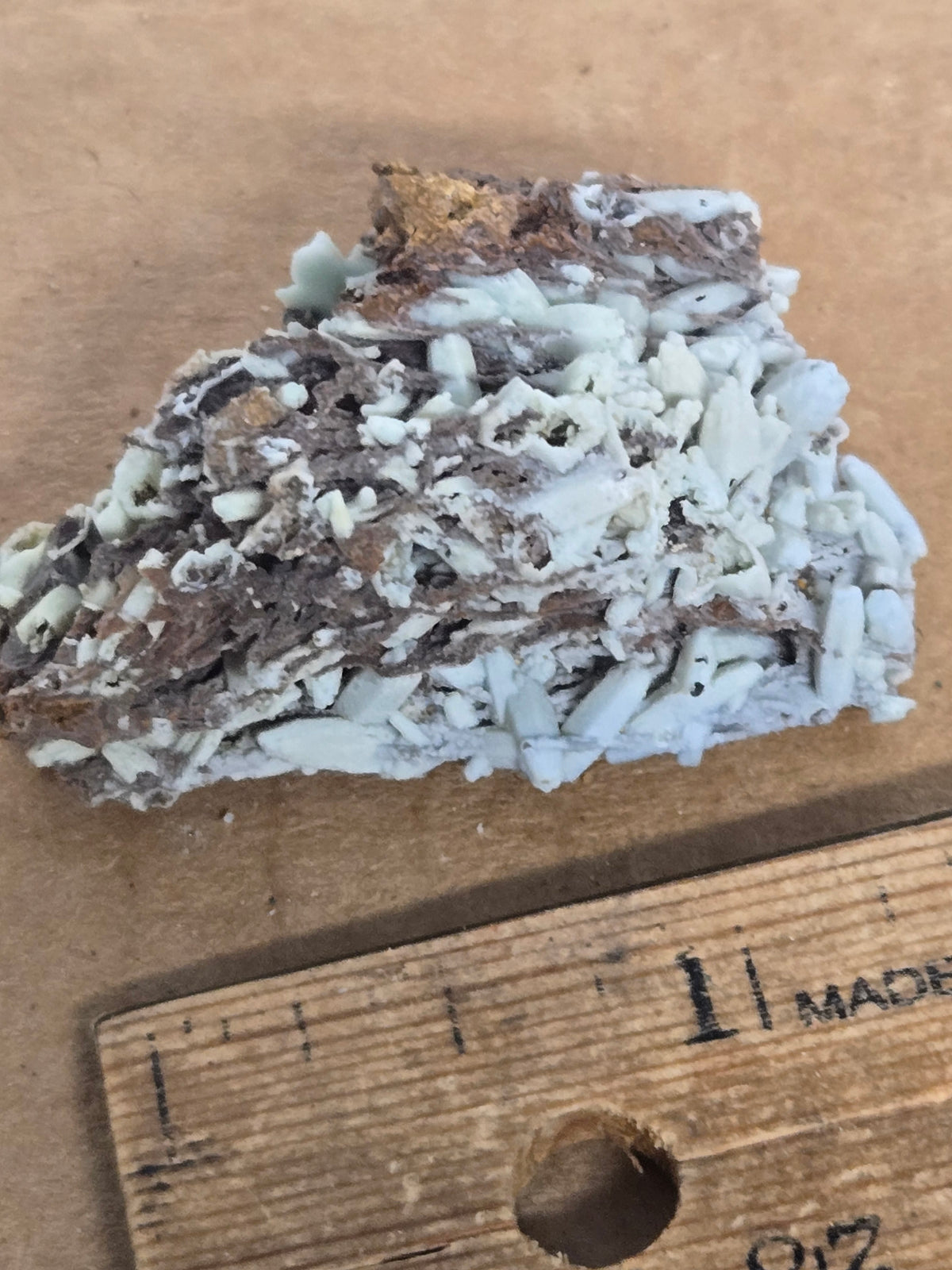 Plumbogummite with pyromorphite