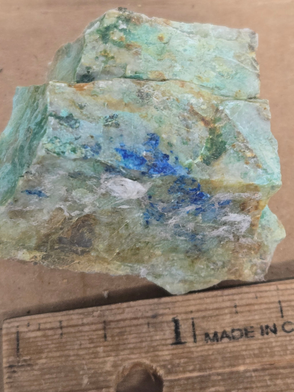 Azurite cuproromeite