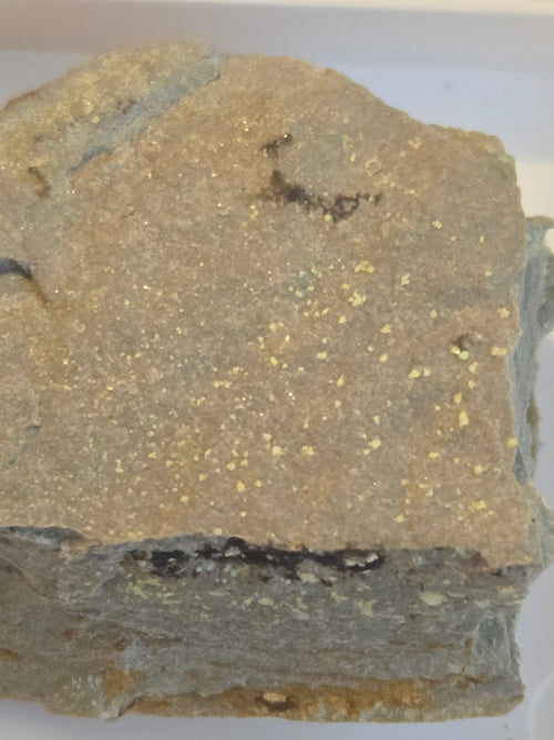 Abernathyite with heinrichite