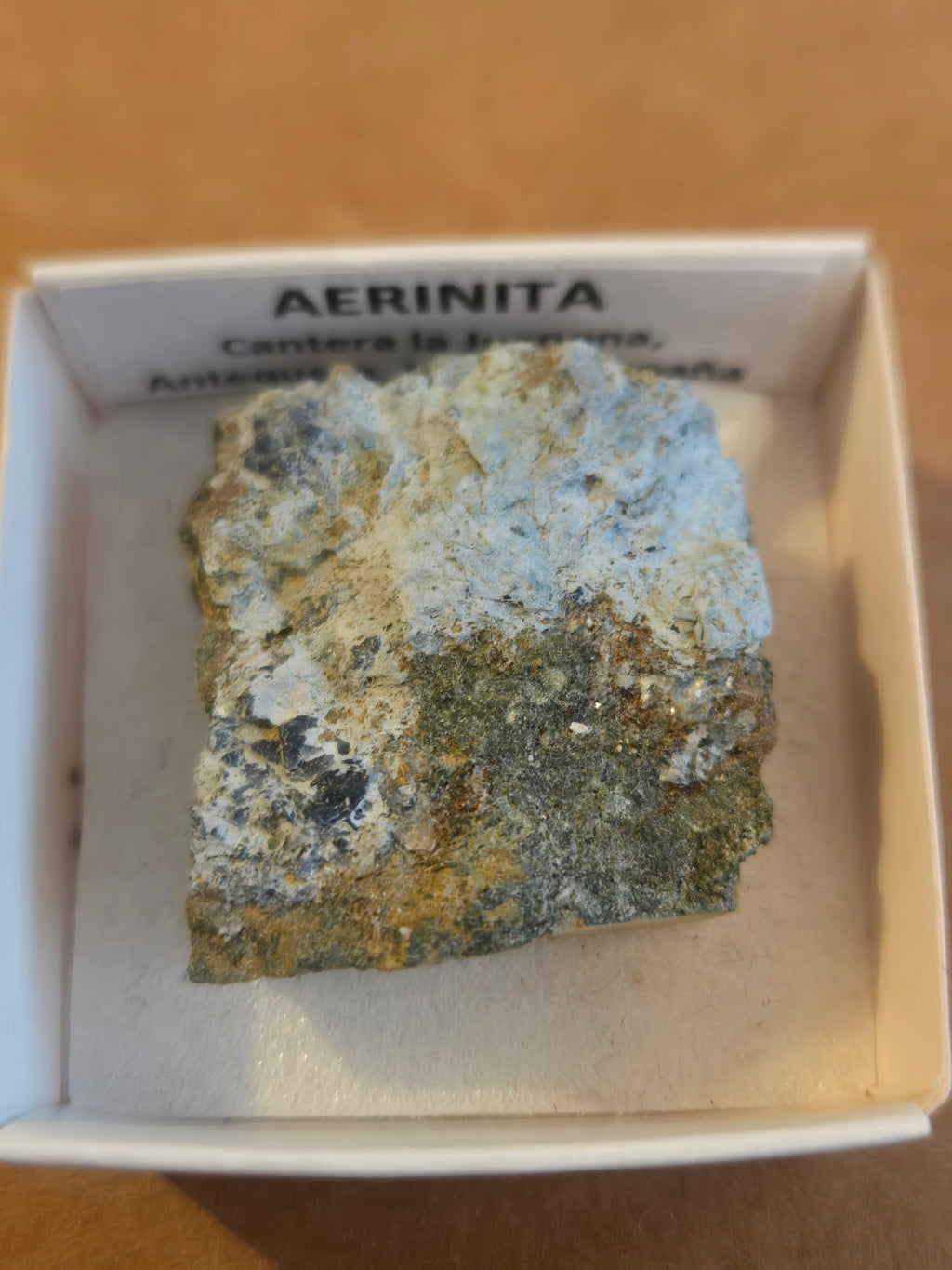 Aerinite