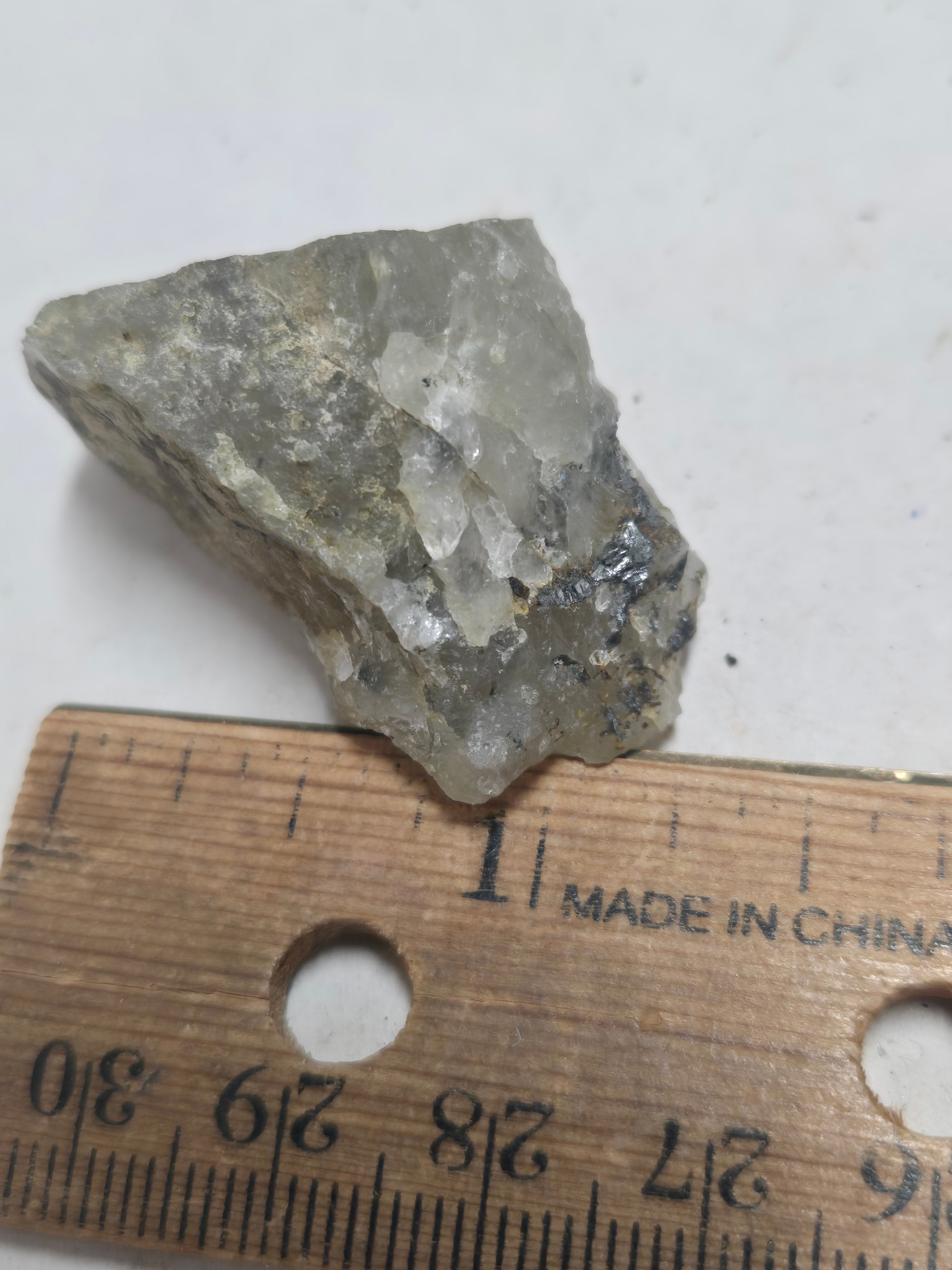 Aikinite gladite