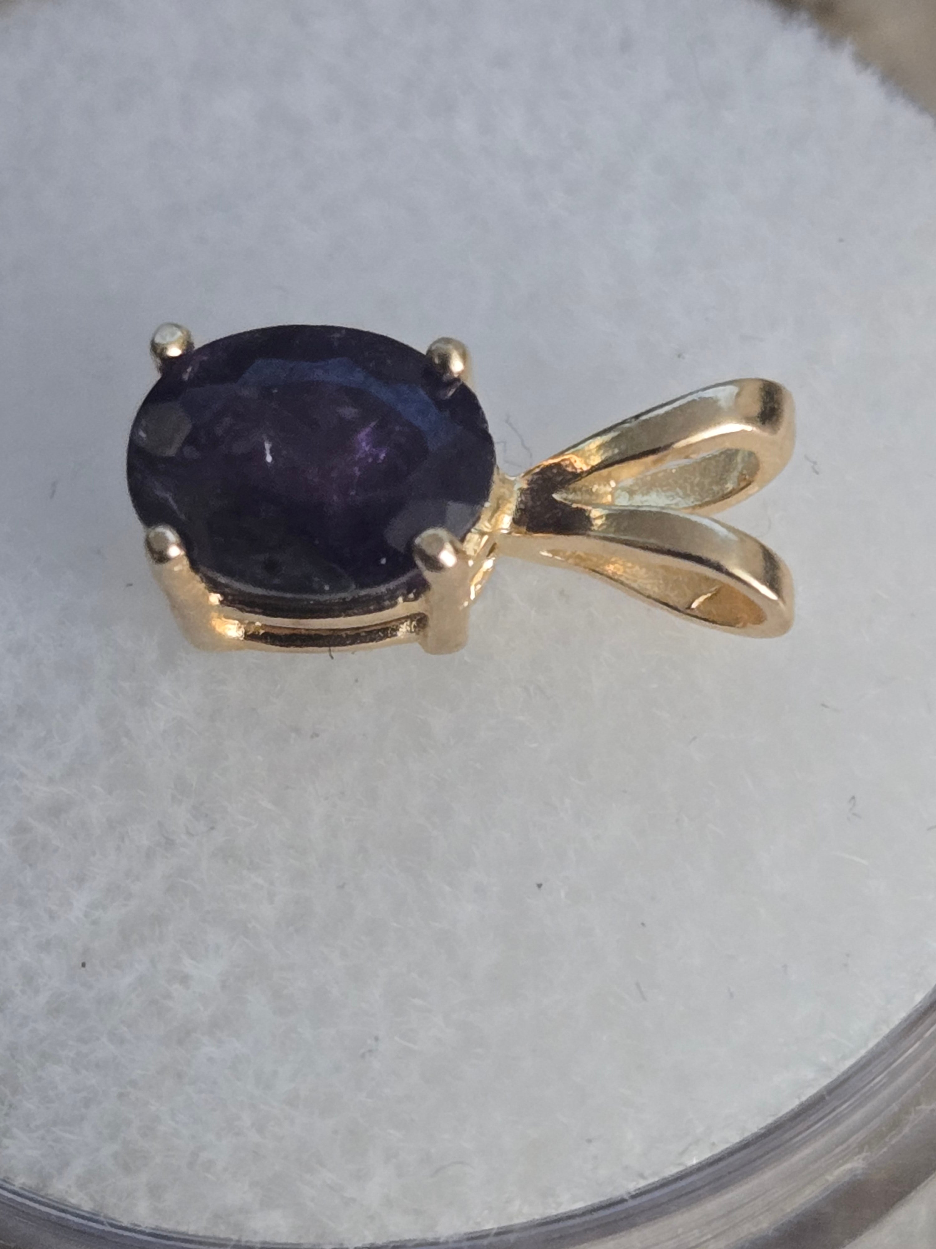 Alexandrite pendant