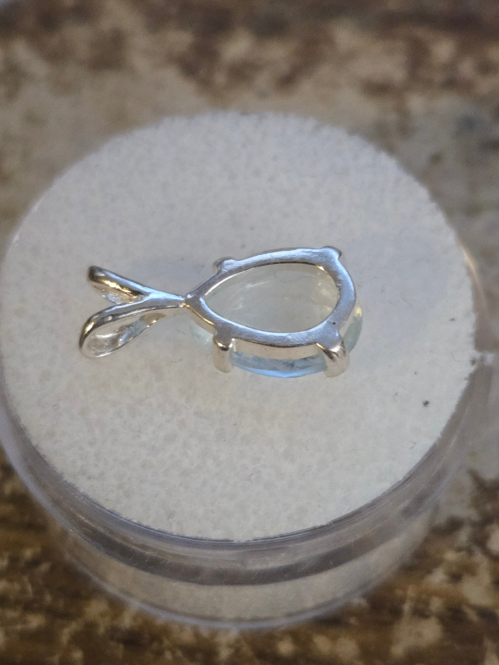 Aquamarine pear pendant