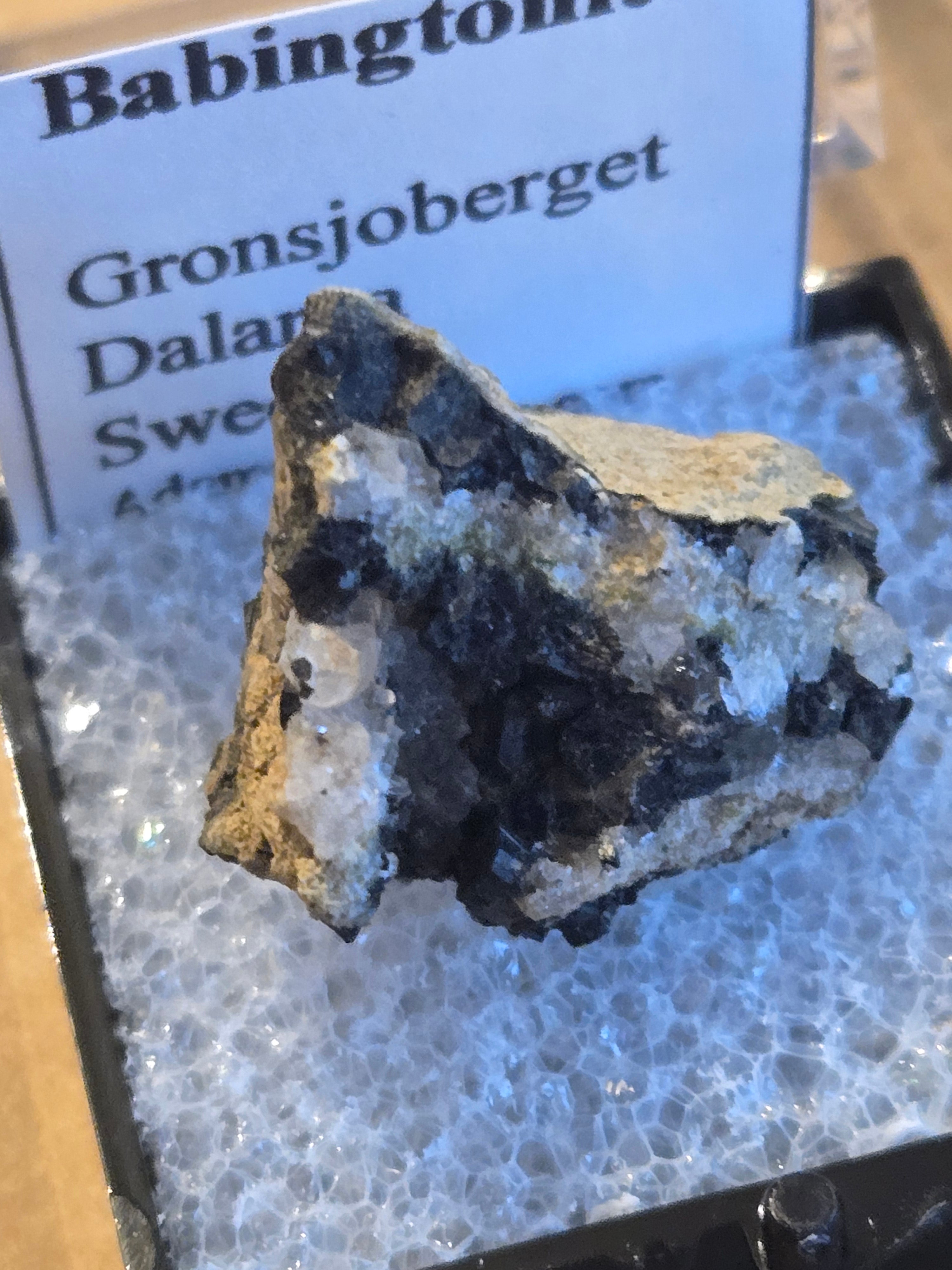 Babingtonite