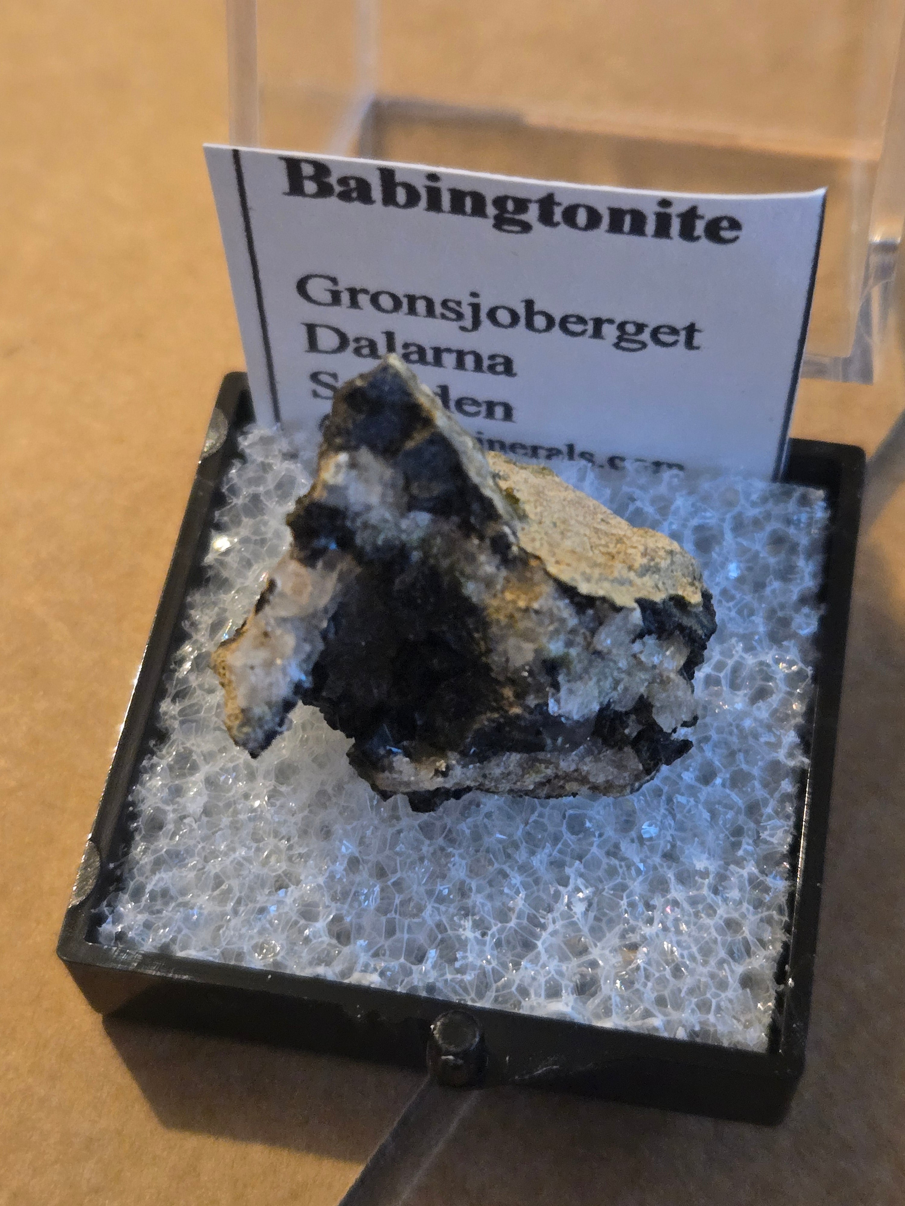 Babingtonite