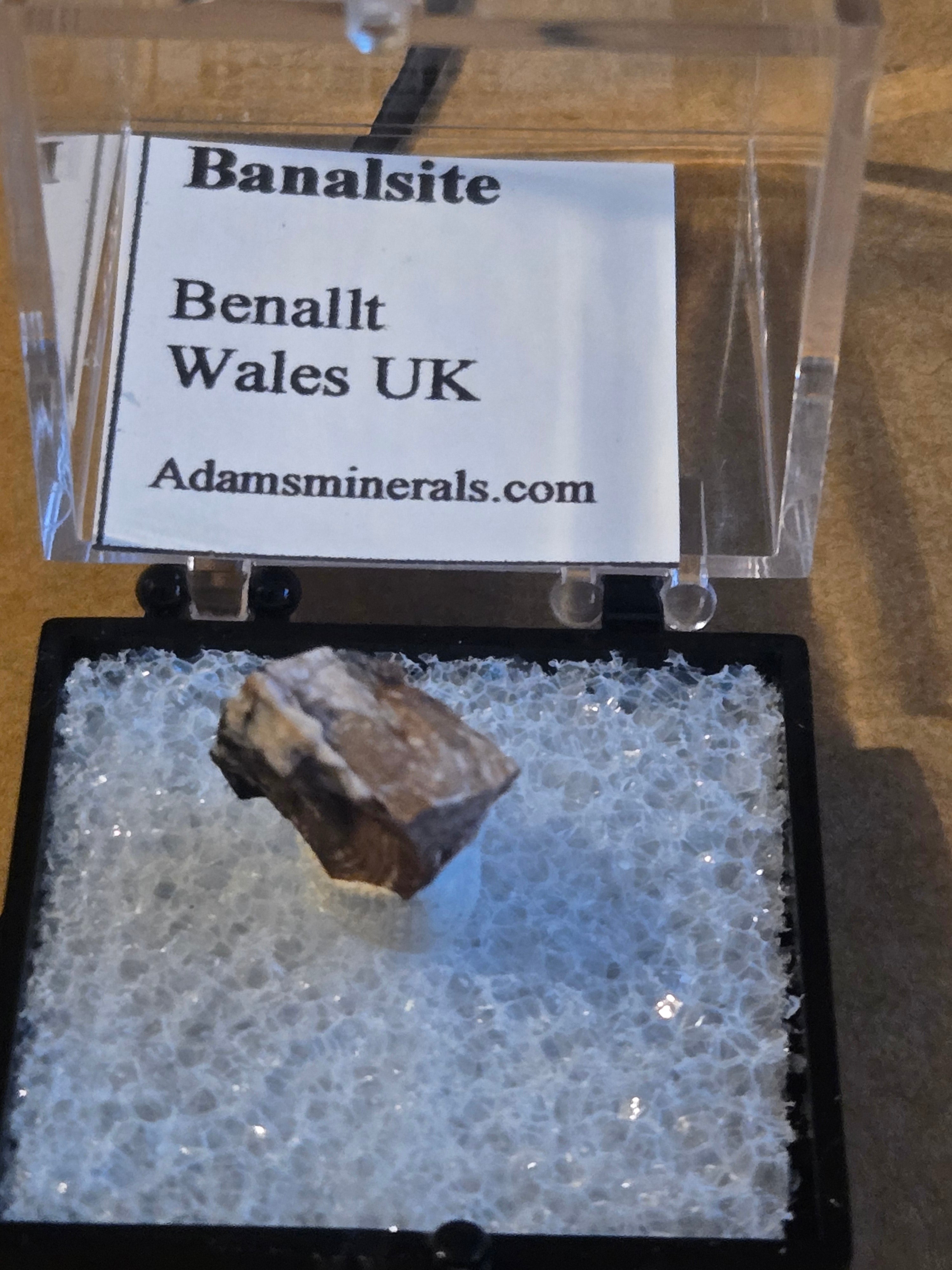 Banalsite