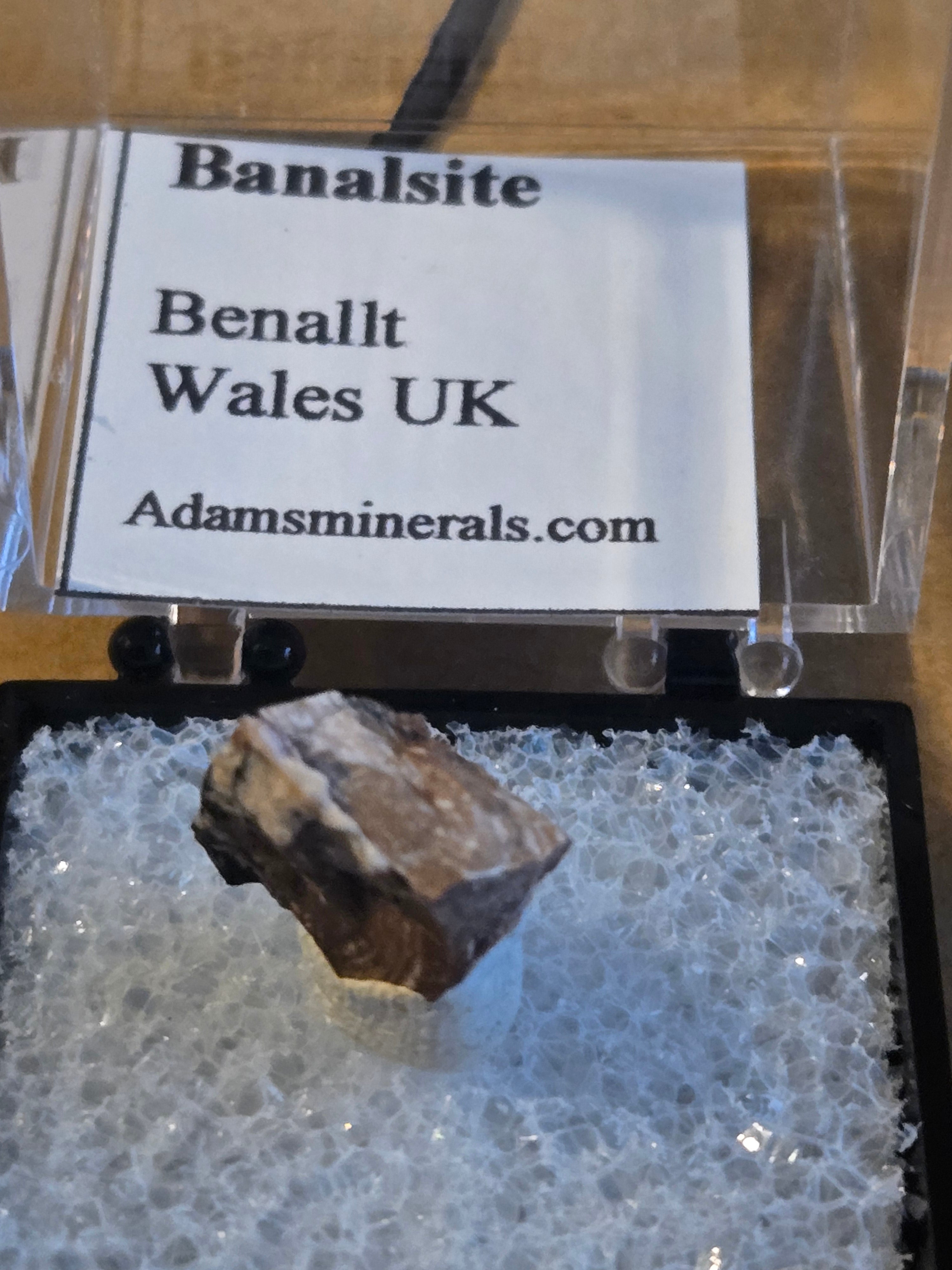Banalsite