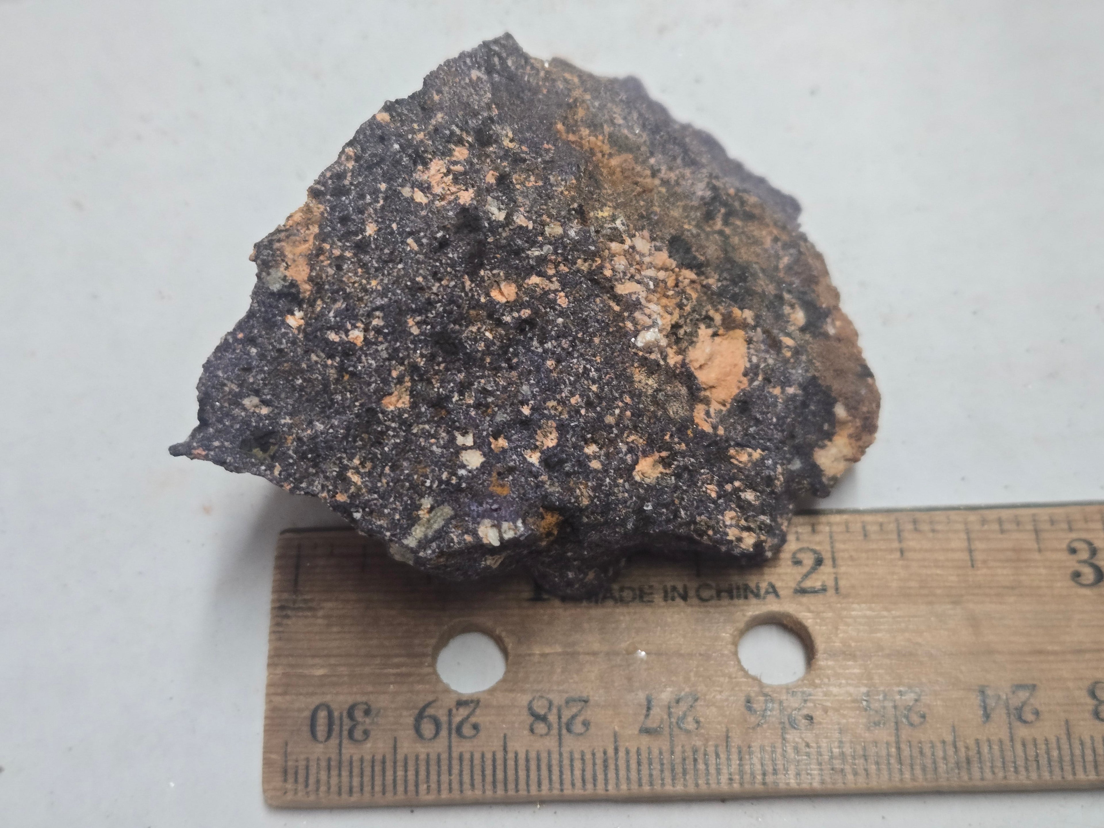 Bastnasite needles in Fluorite