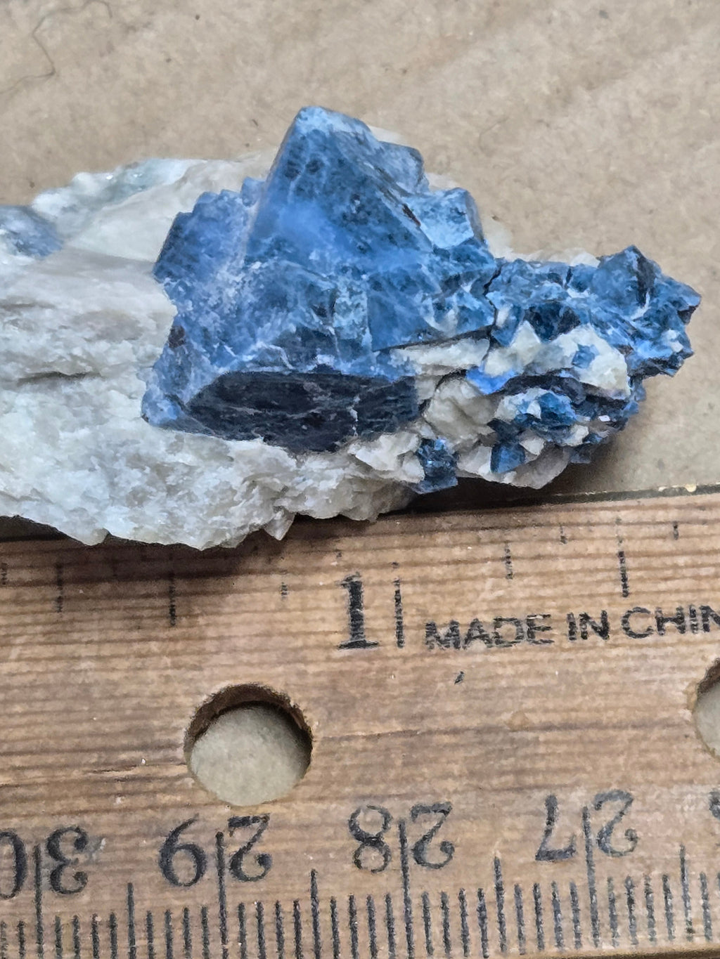 Blue spinel