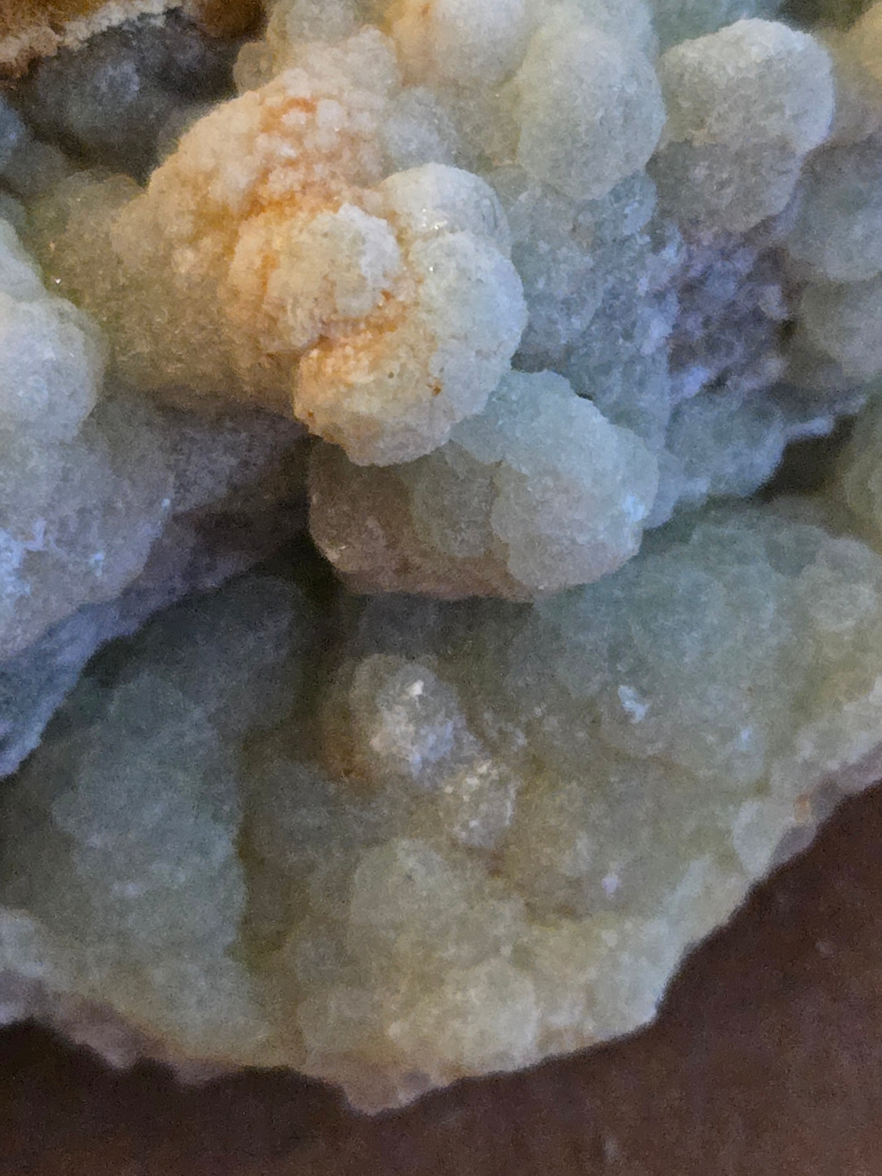 Botroidal fluorite