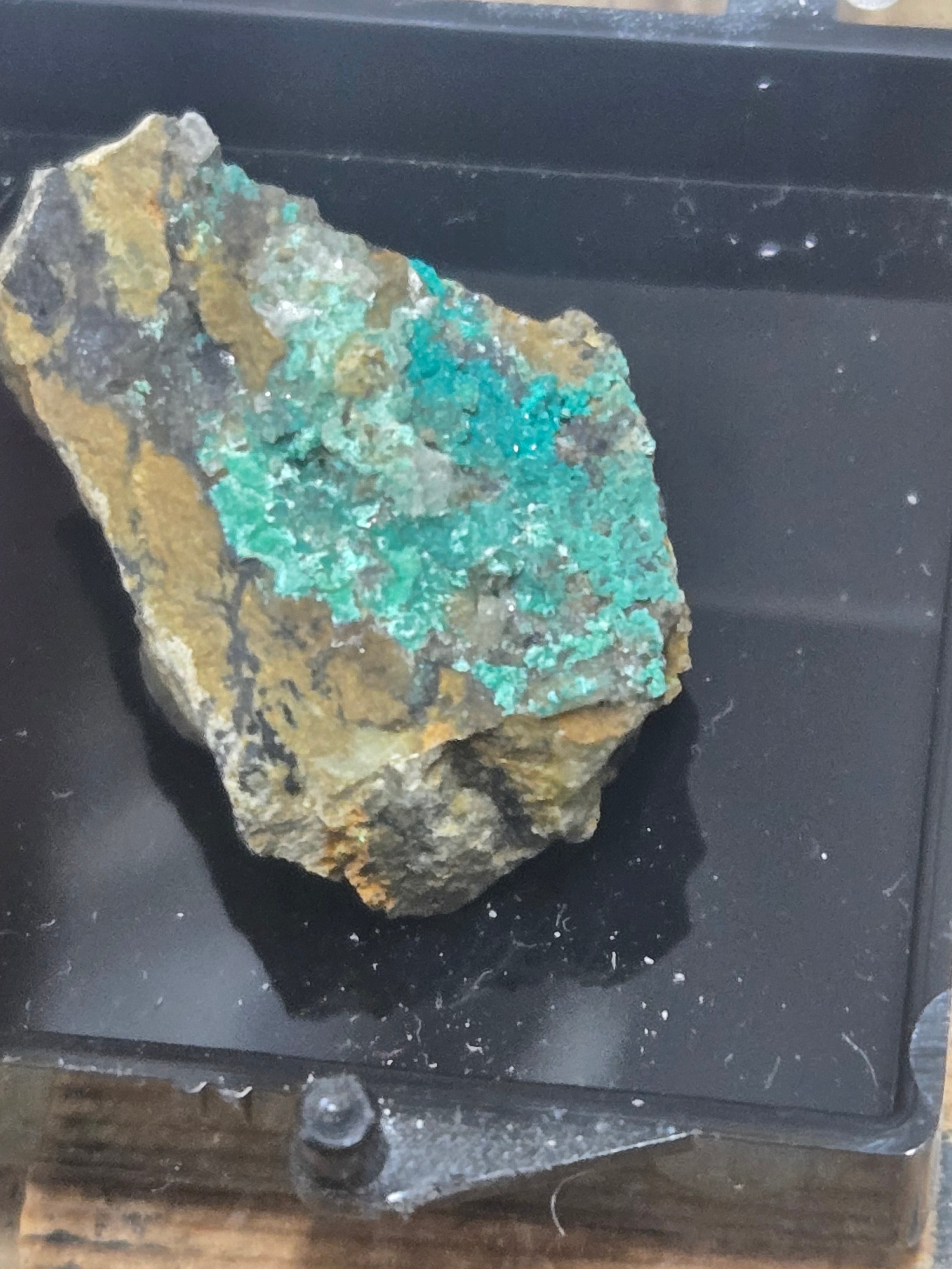 Brochantite