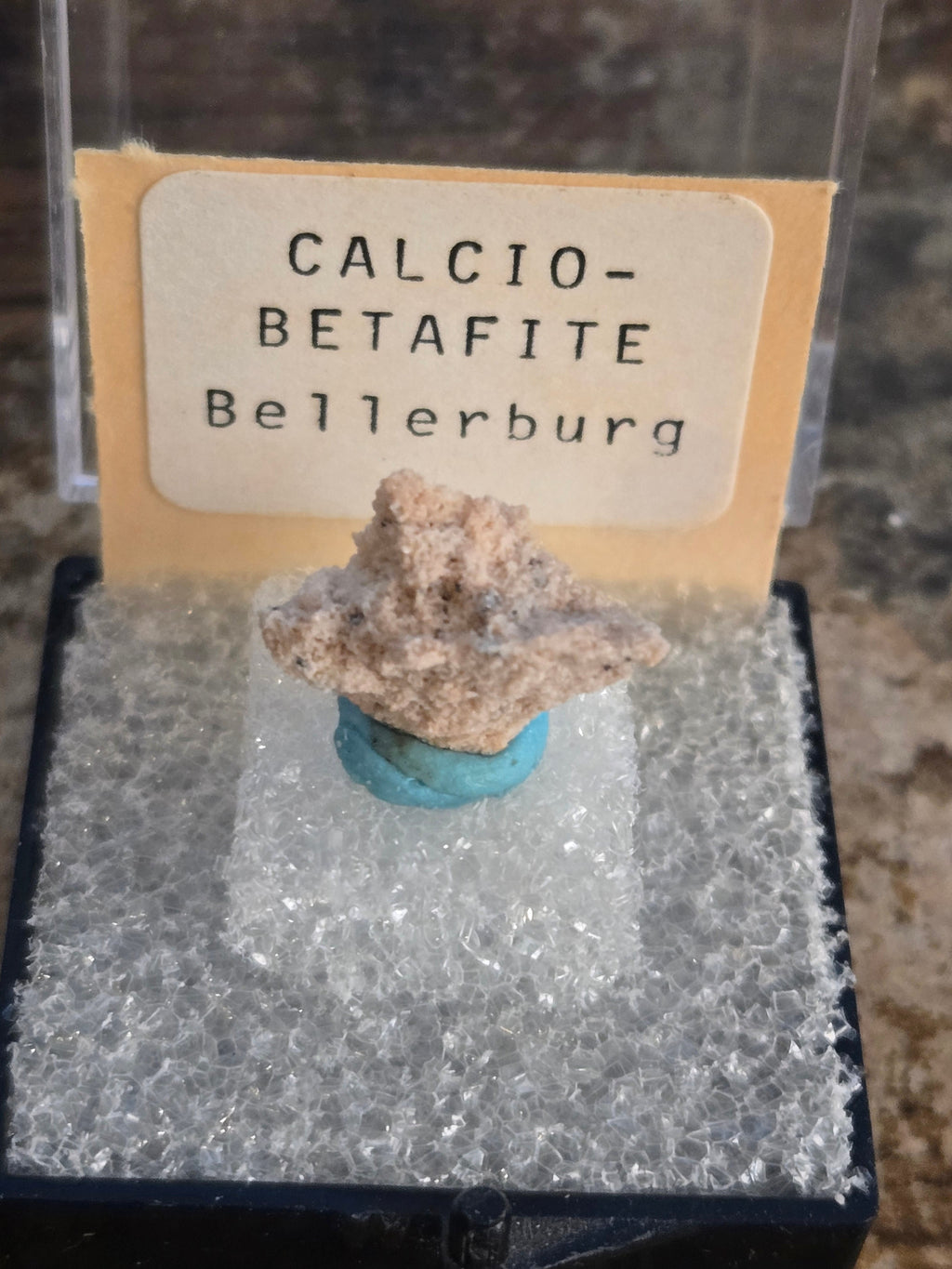 Calciobetafite