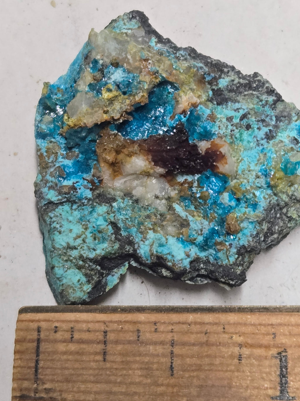 Caledonite specimen