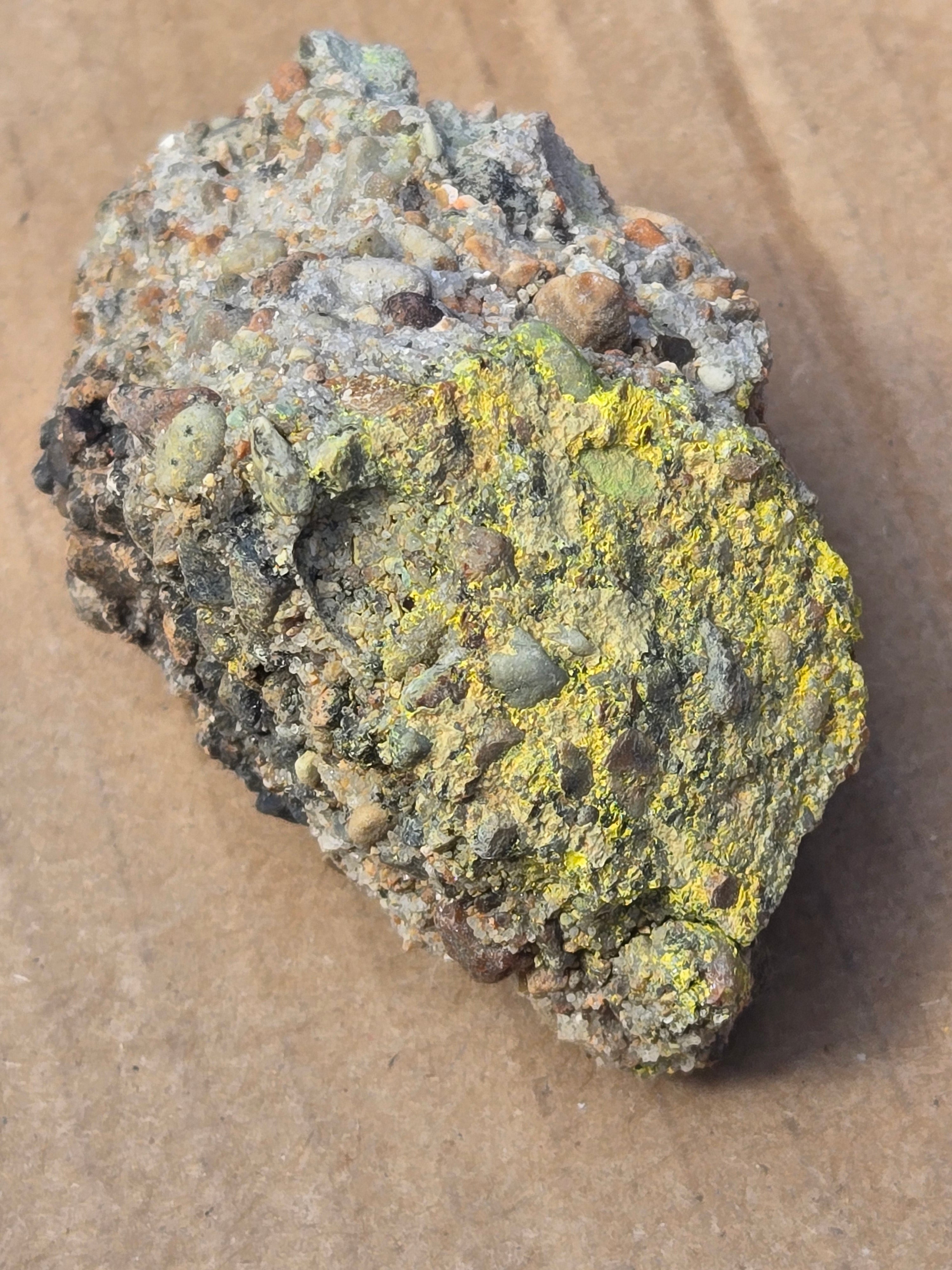 Carnotite on conglomerate