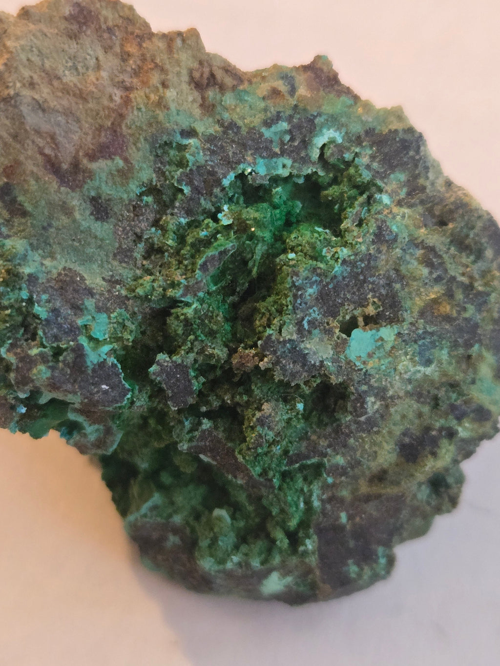 Chalcophyllite with olivenite
