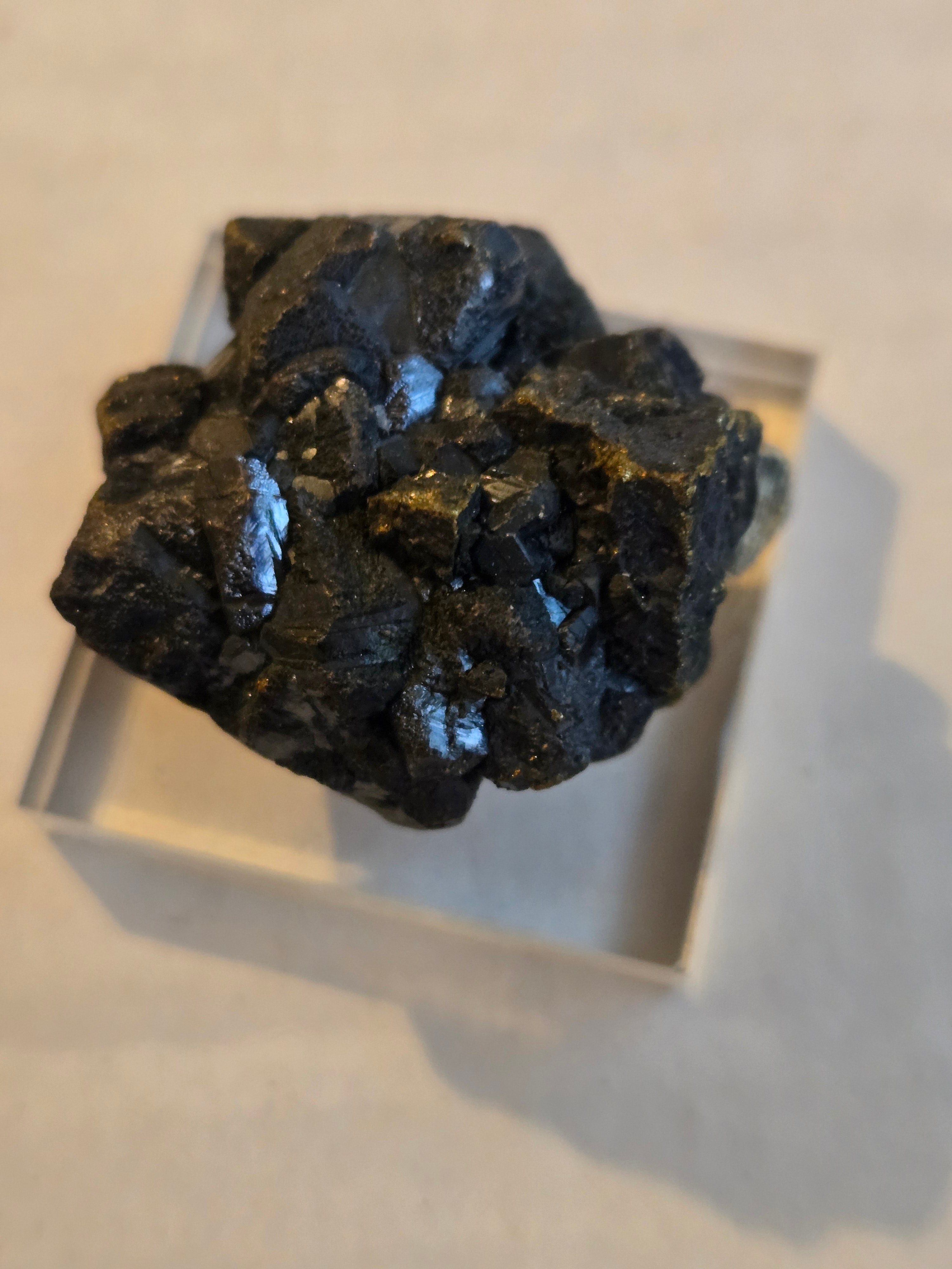 Chalcopyrite specimen