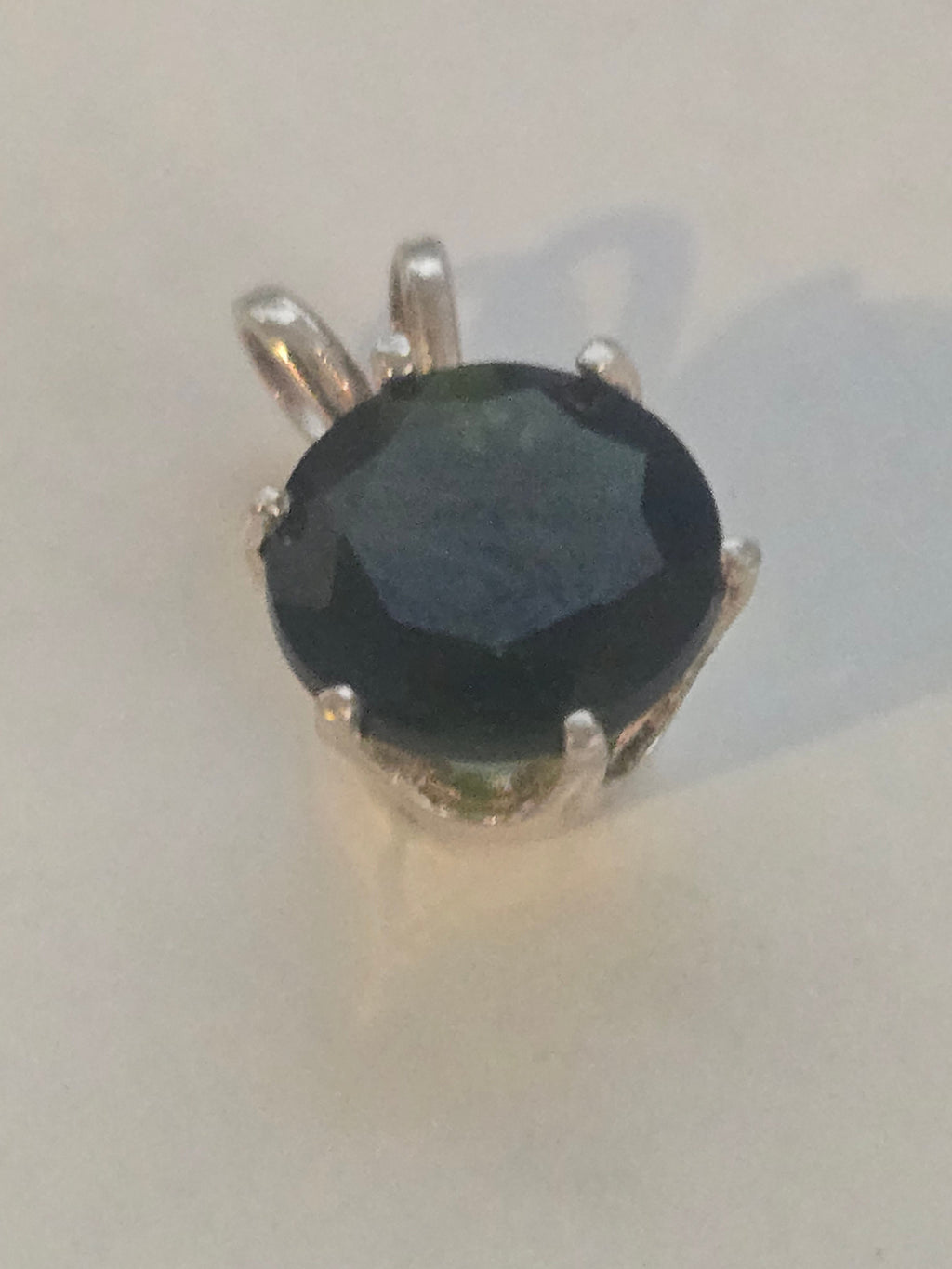 Chrome Diopside Pendant