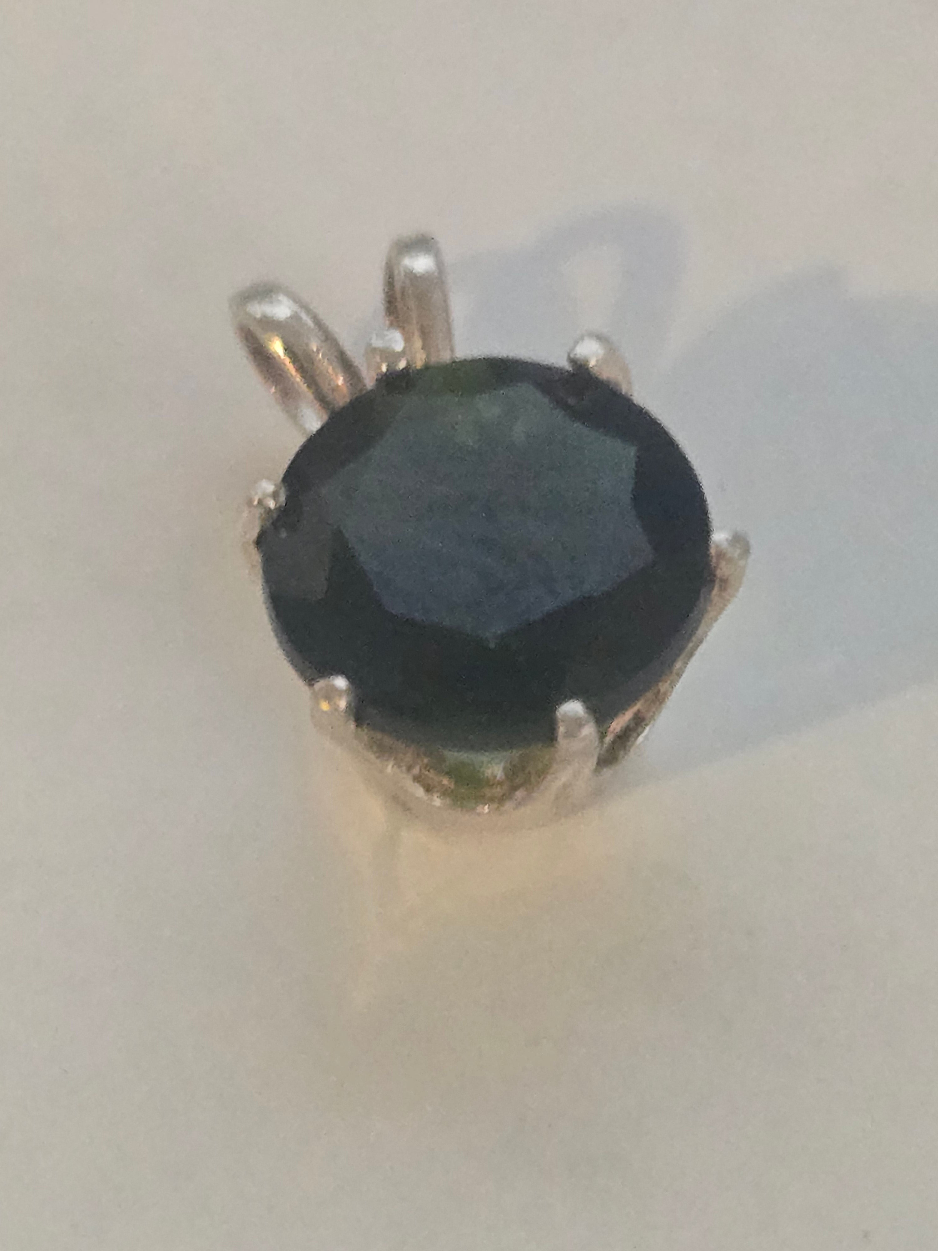 Chrome Diopside Pendant