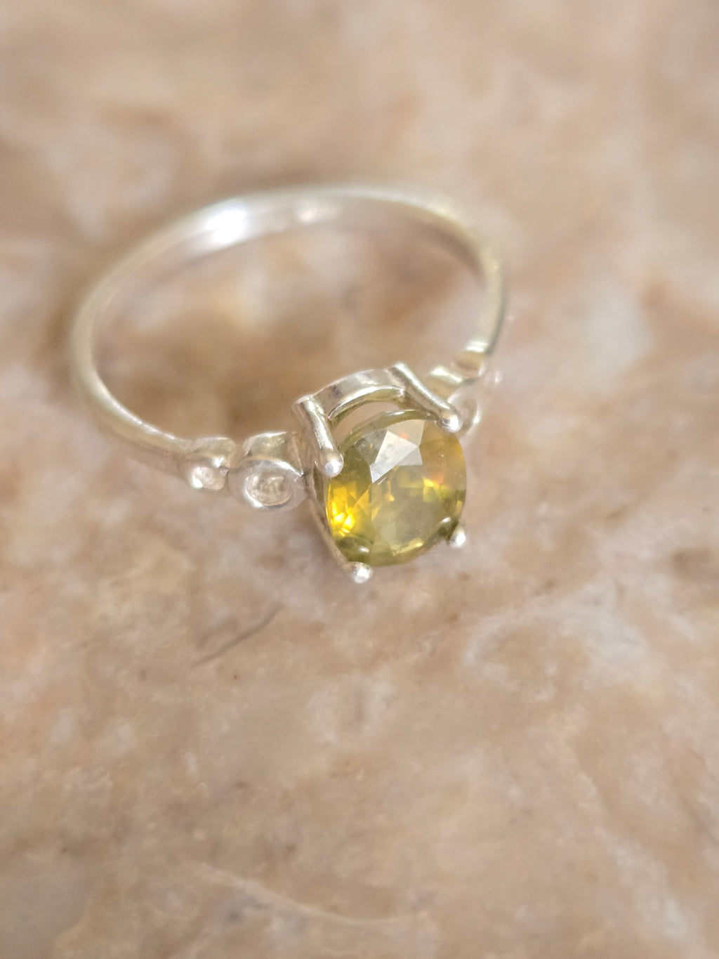 Chrysoberyl Loop Ring