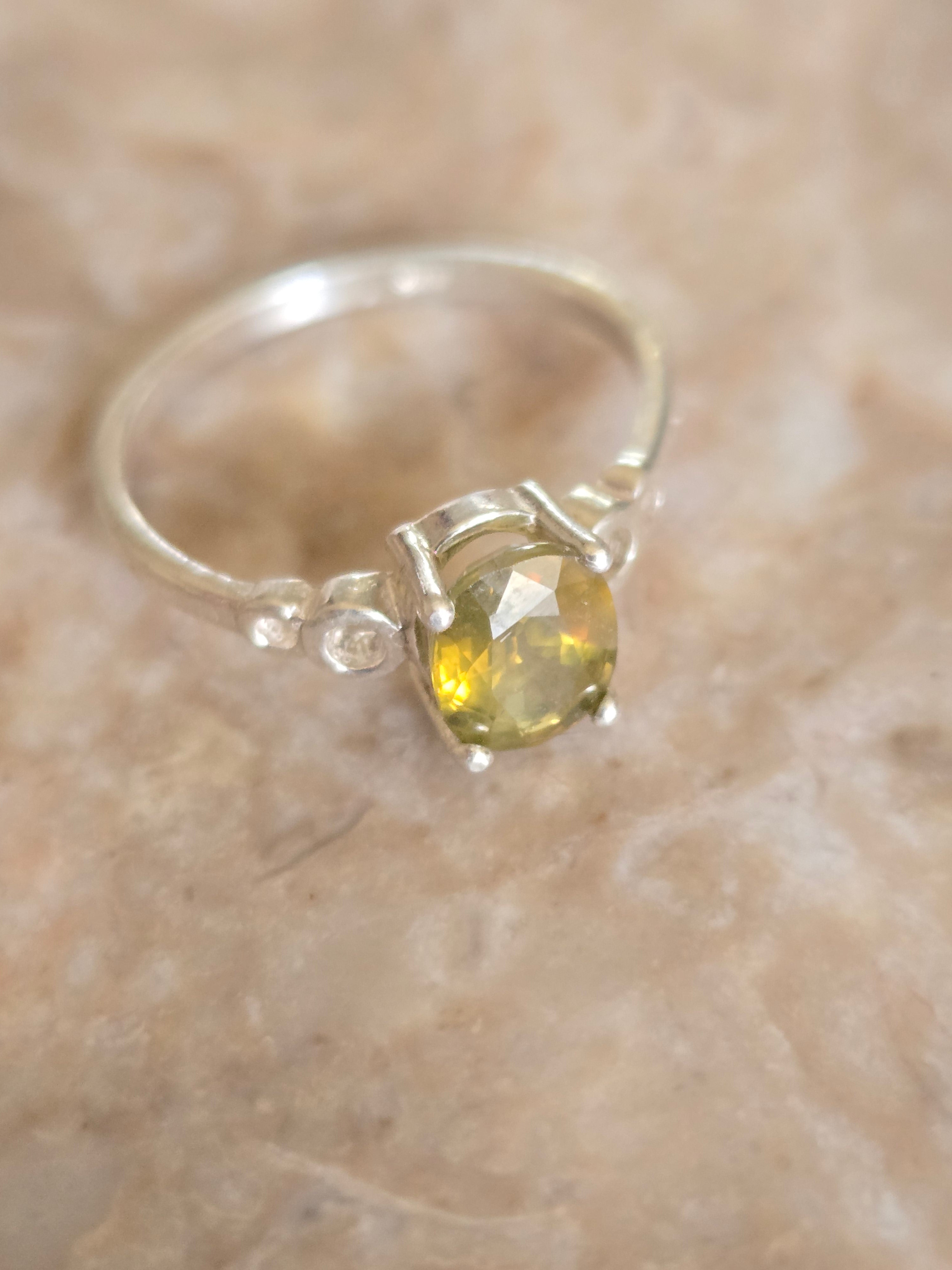 Chrysoberyl Loop Ring
