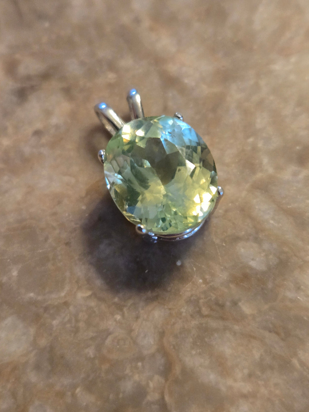 Chrysoberyl pendant