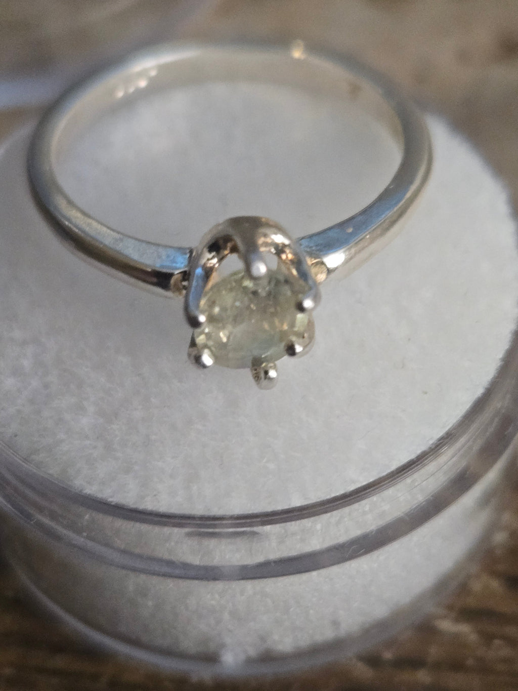 Chrysoberyl ring