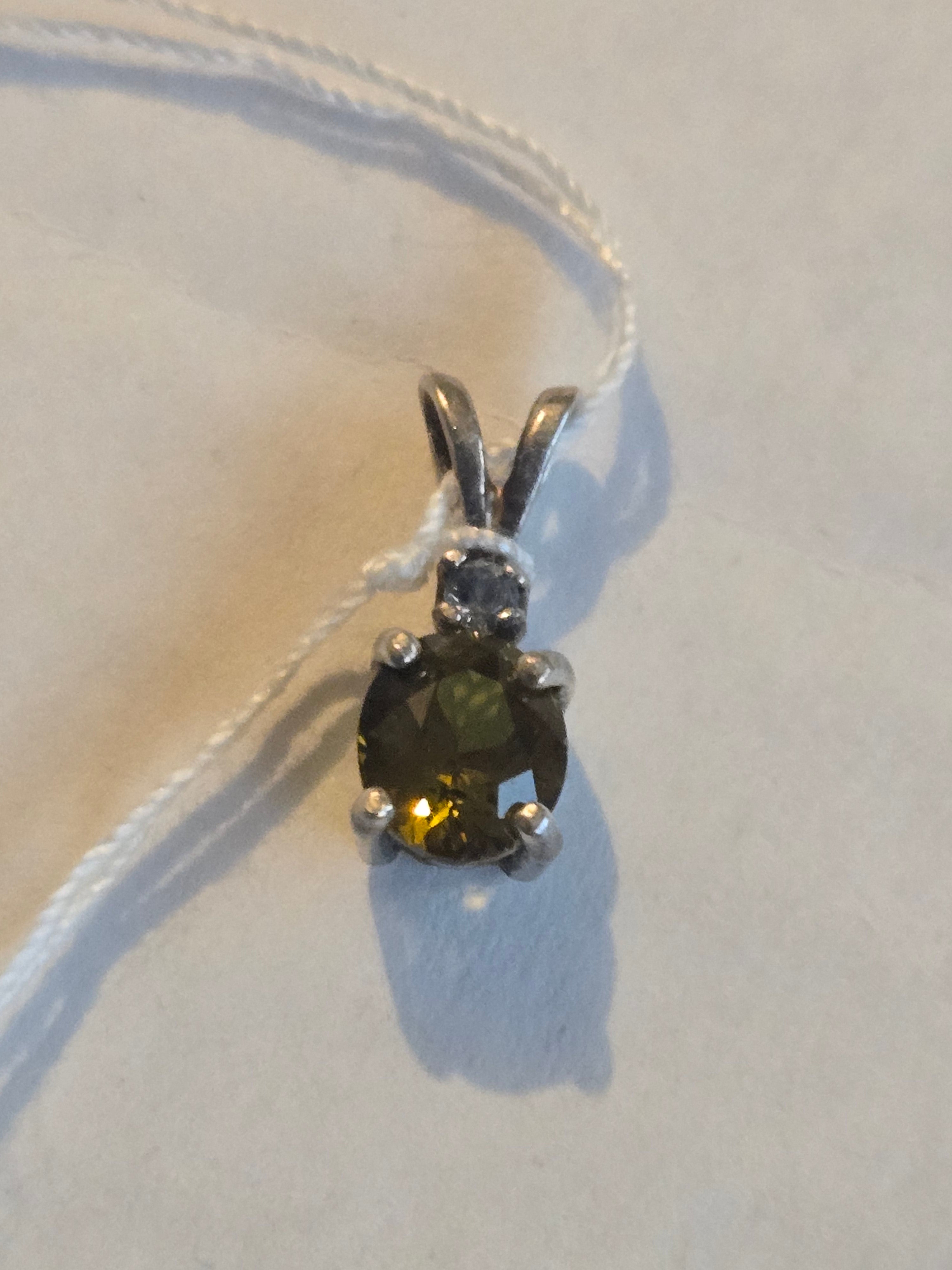 Chrysoberyl w Sapphire pendant