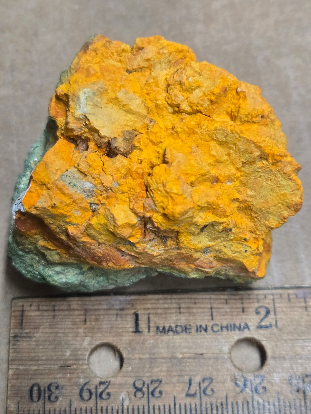 Curite fourmarierite uranophane torbernite