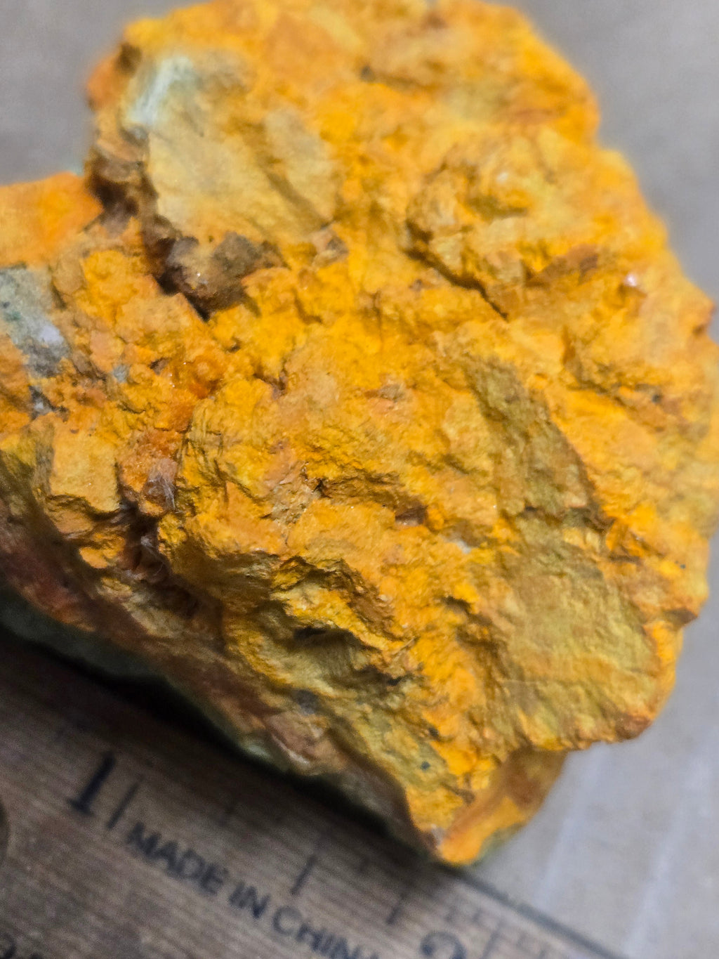 Curite fourmarierite uranophane torbernite