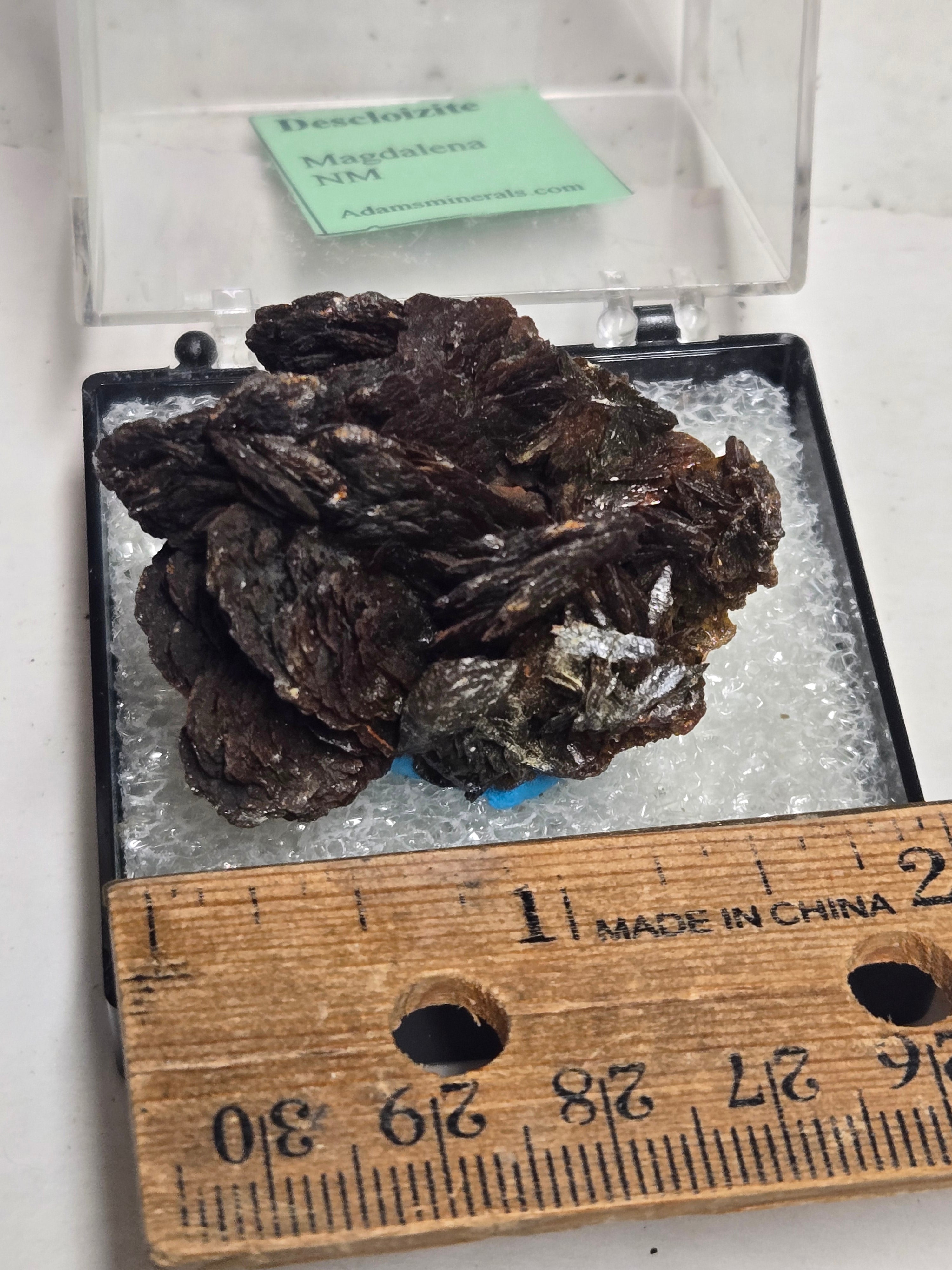 Descloizite crystals