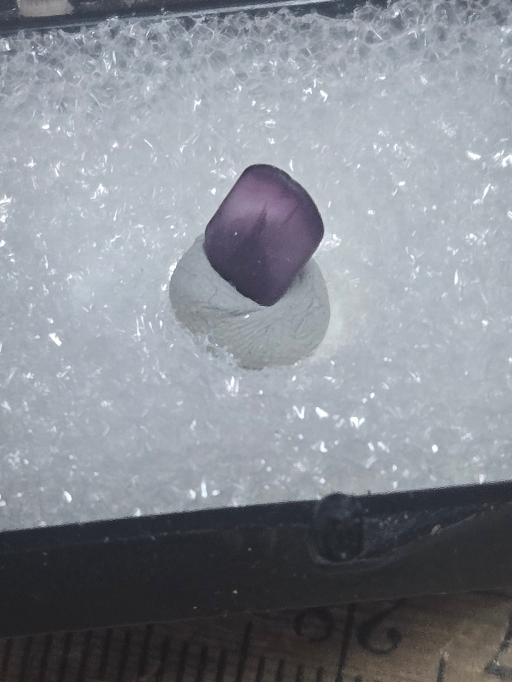 Diapore crystal