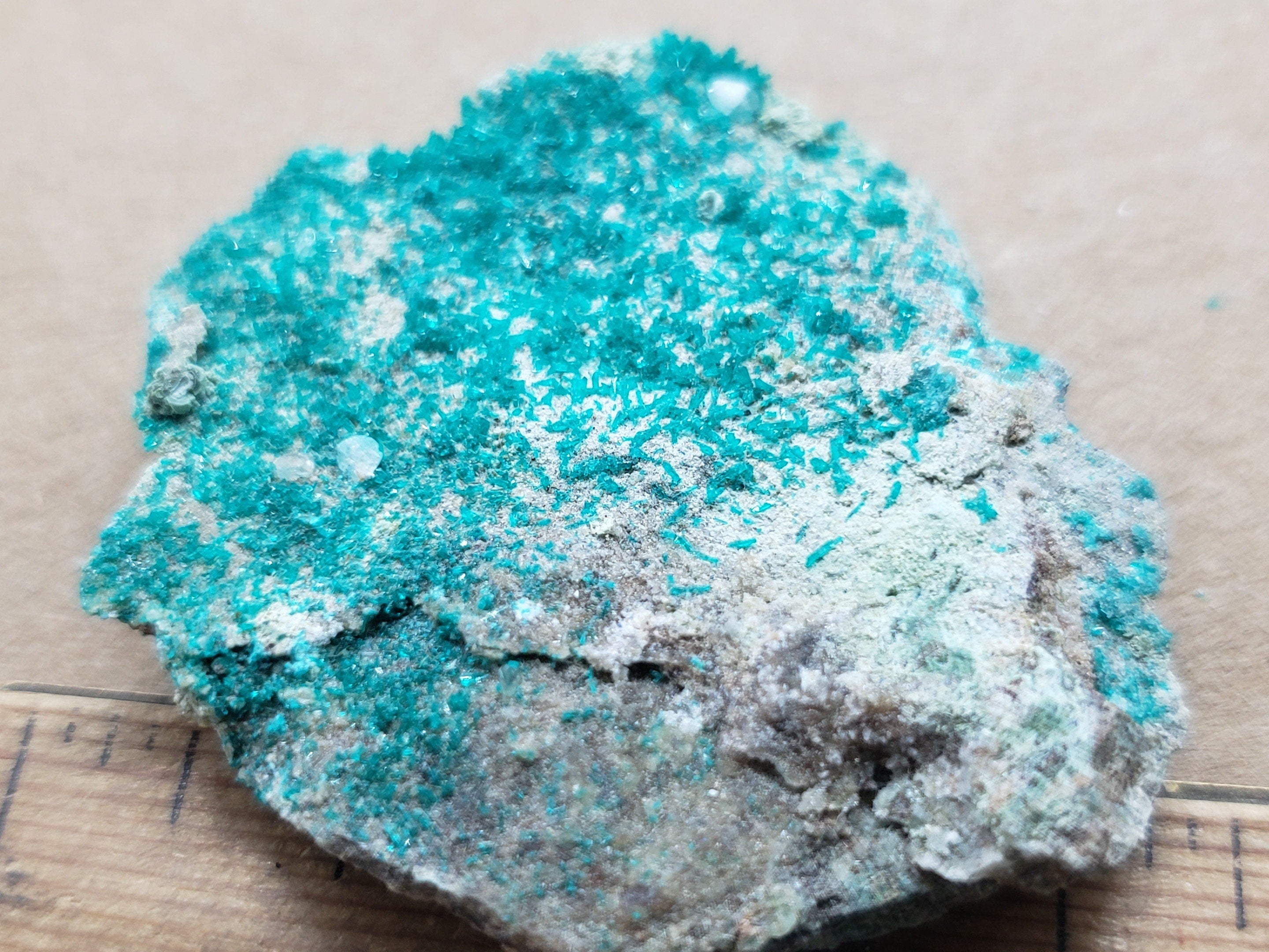 Dioptase specimen
