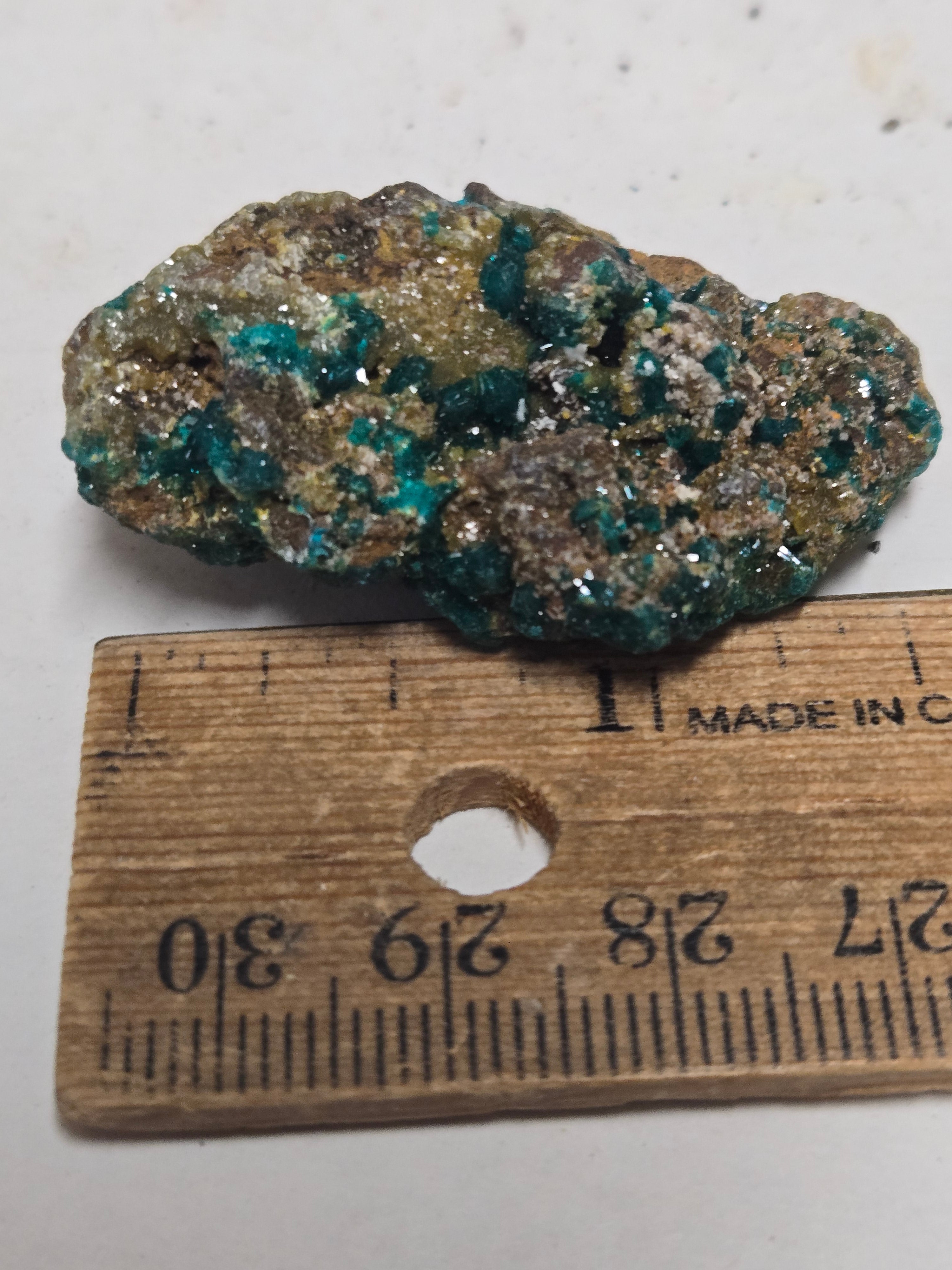 Dioptase wulfenite