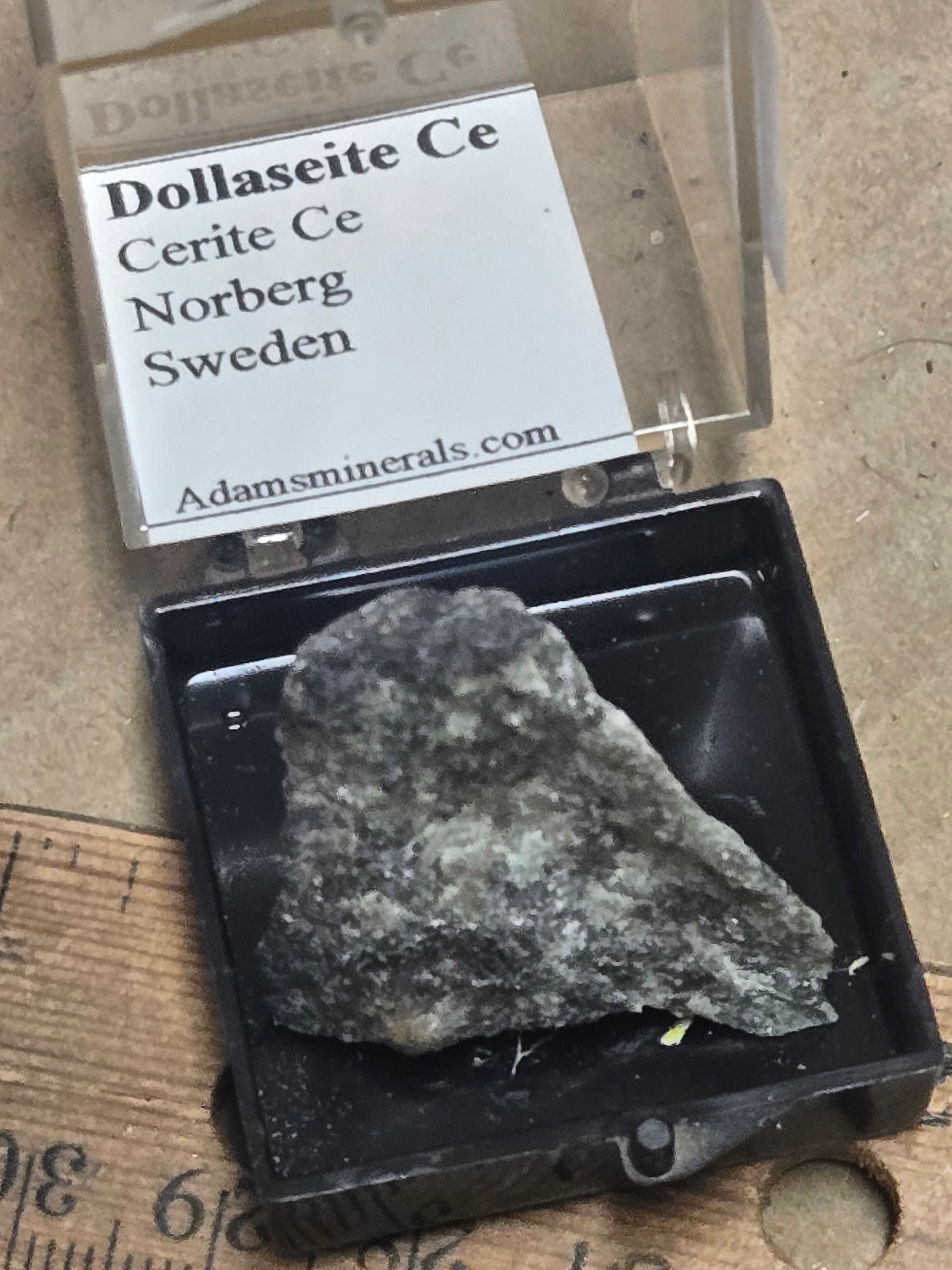 Dollaseite Ce Cerite Ce
