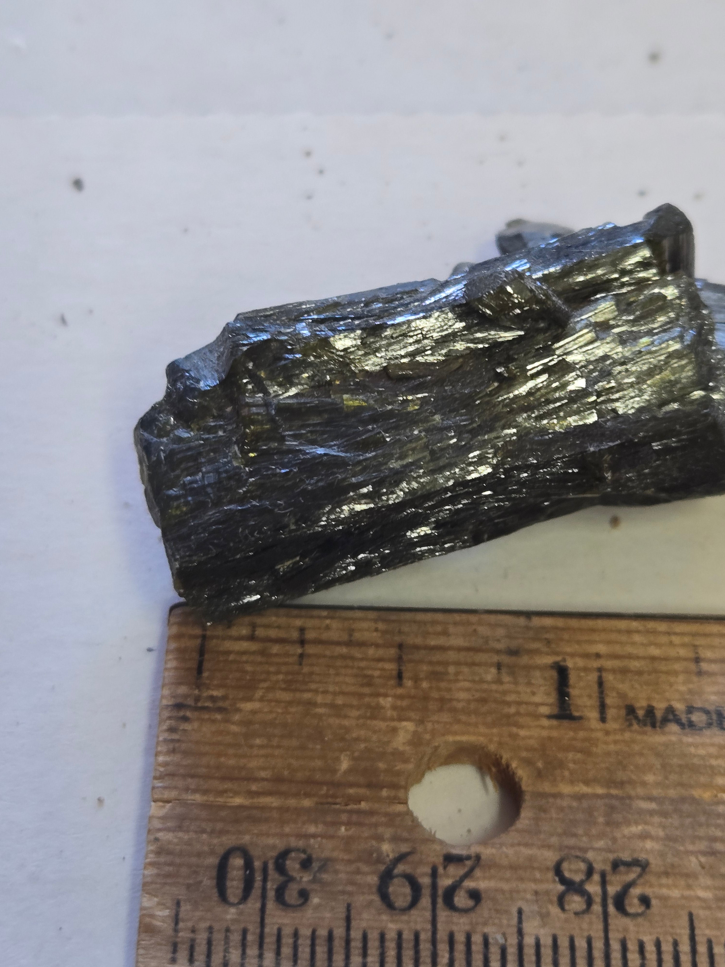 Dt Epidote crystal