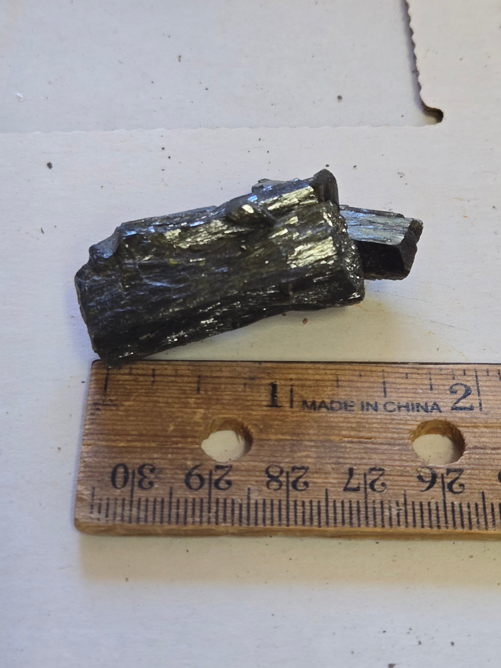 Dt Epidote crystal