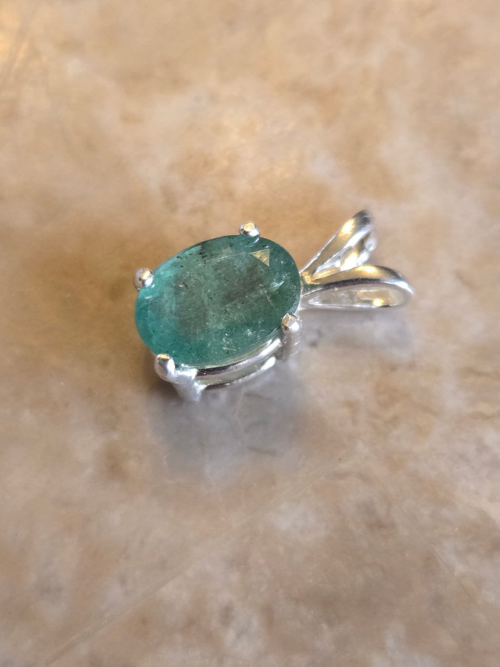 Emerald oval pendant
