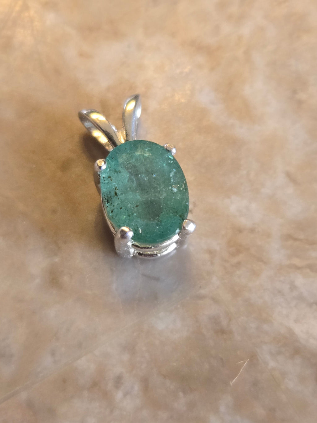 Emerald oval pendant