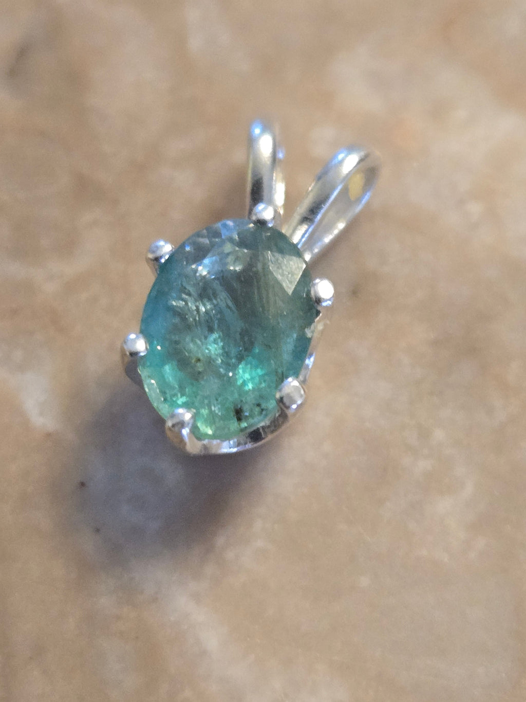 Emerald Zambia pendant
