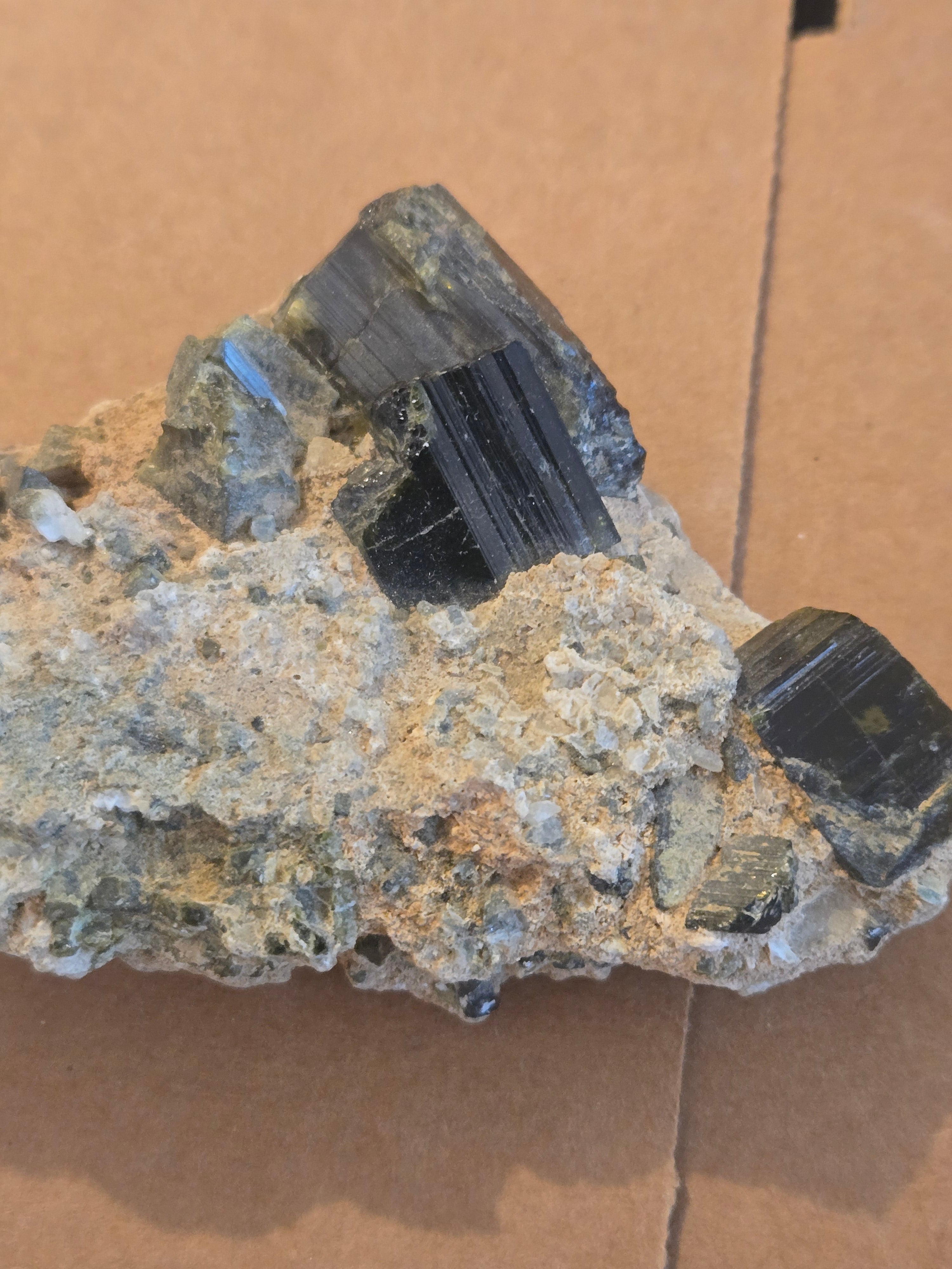 Epidote specimen