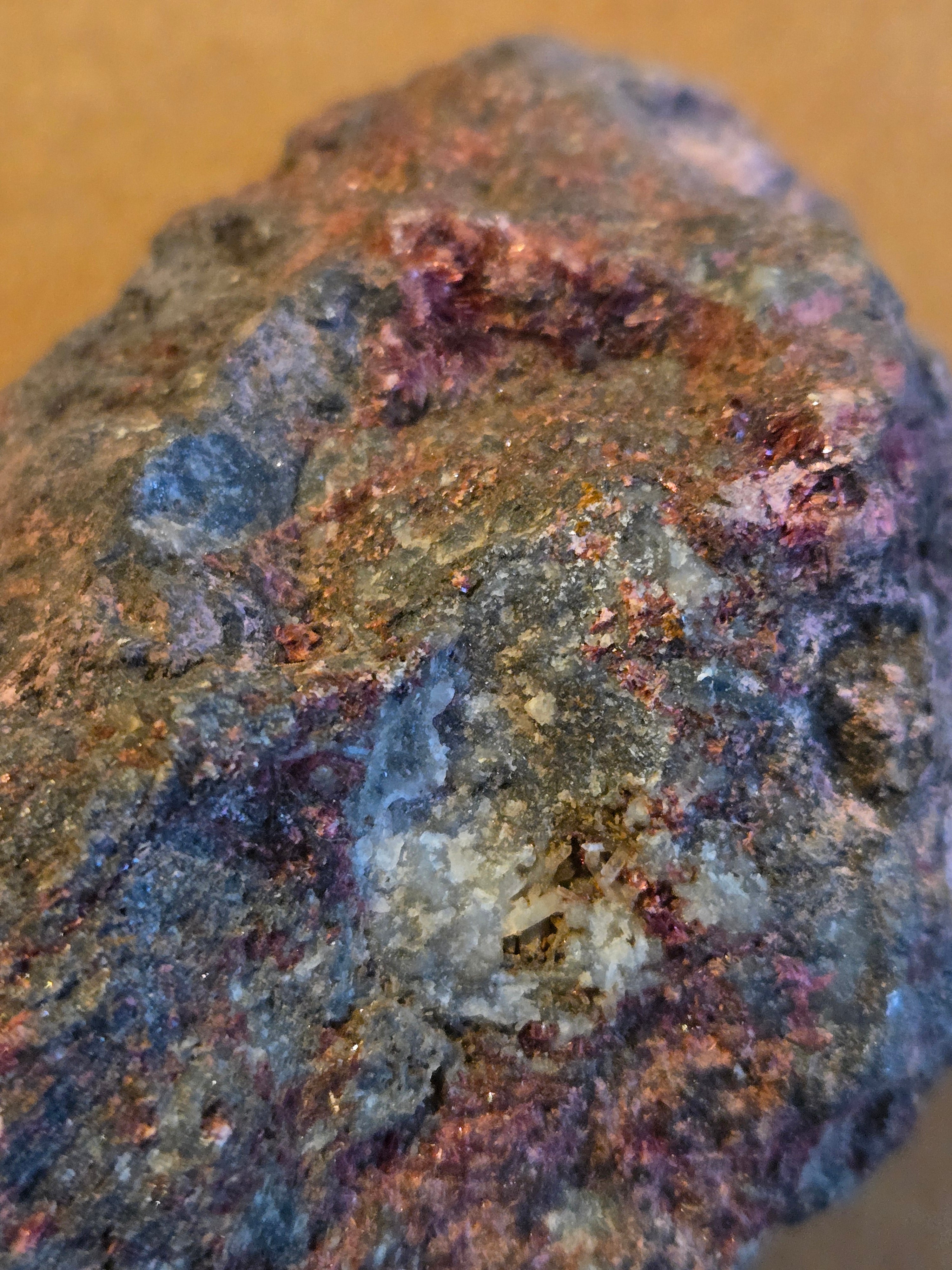 Erythrite