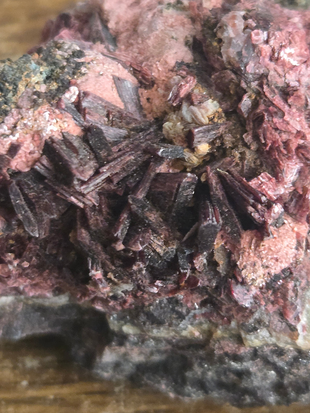 Erythrite