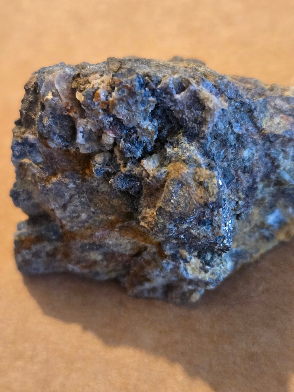 Eulytine with bismuth
