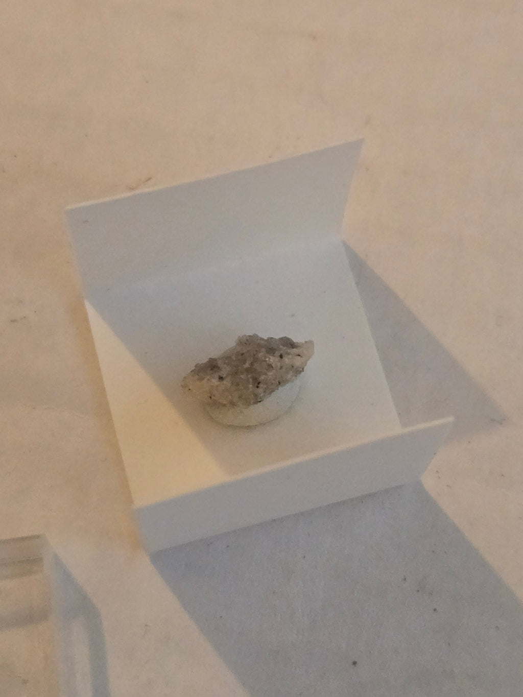 Fergusonite Y