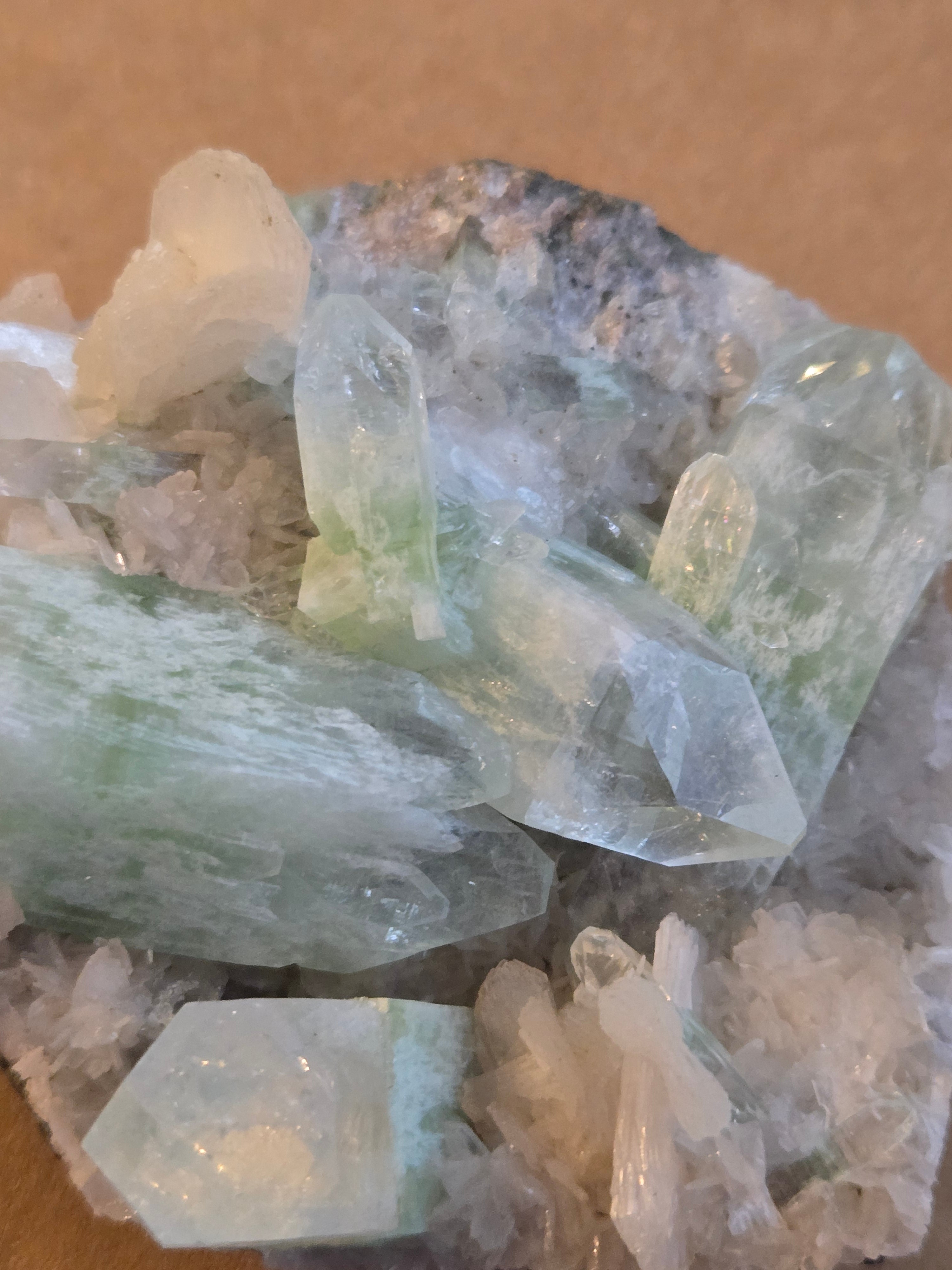 Fluorapophyllite stilbite
