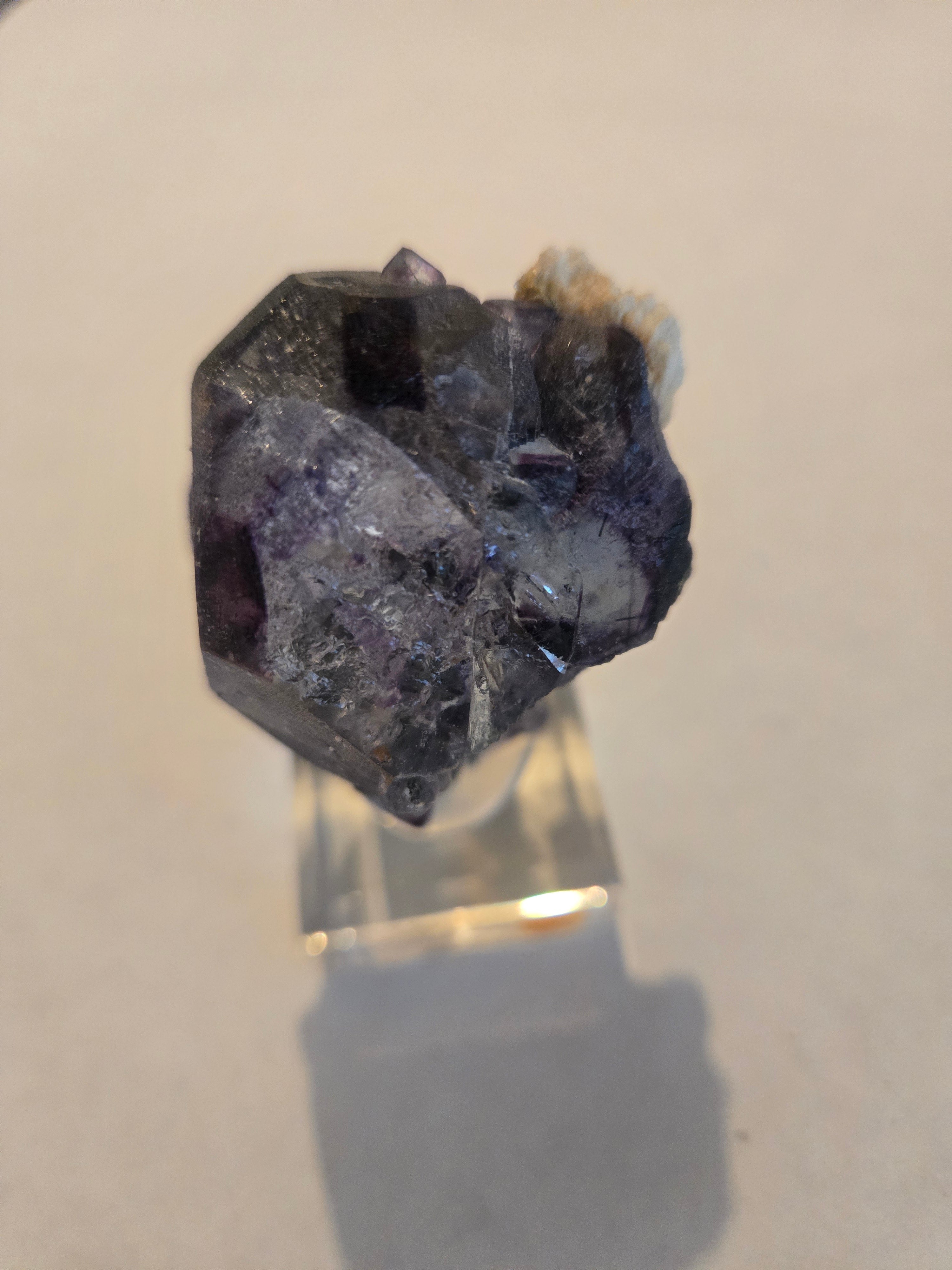 Fluorite specimen
