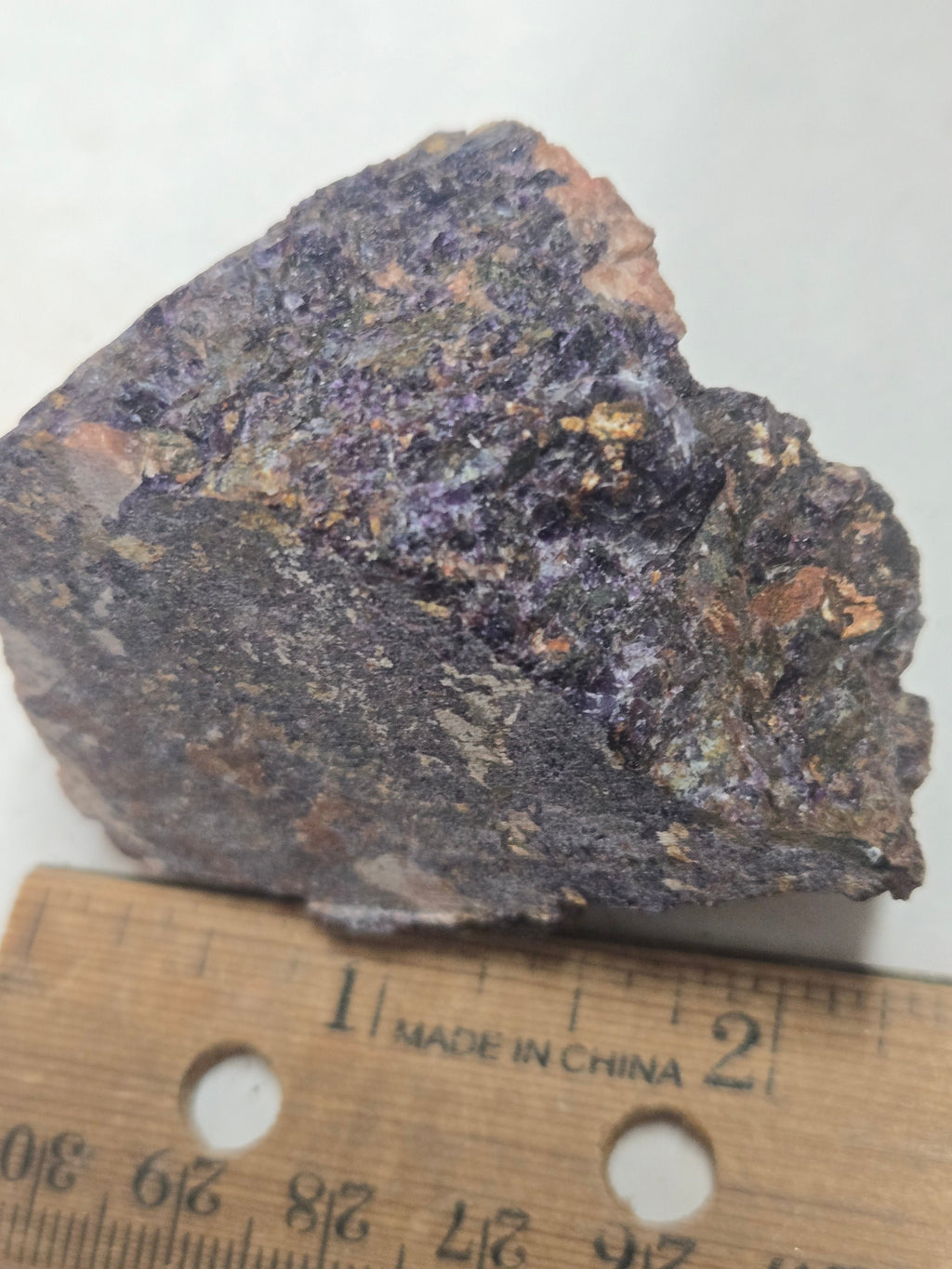 Fluorthalenite bastnasite allanite